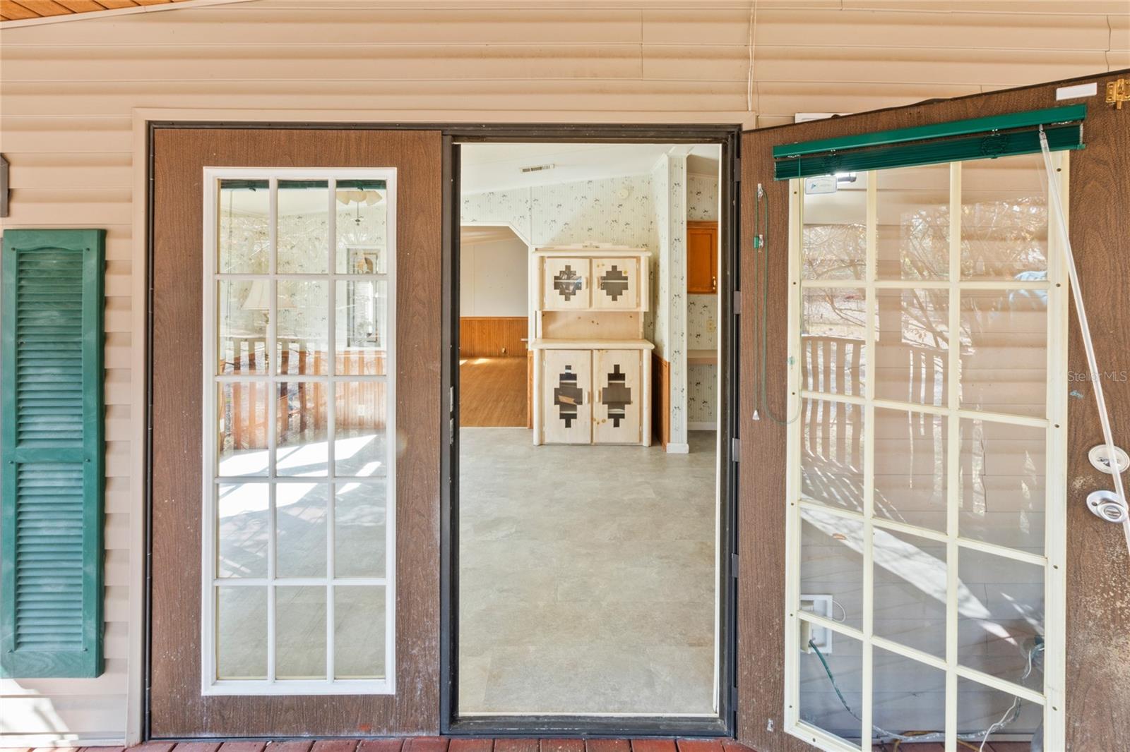 LONG LAKE ESTATES - Residential