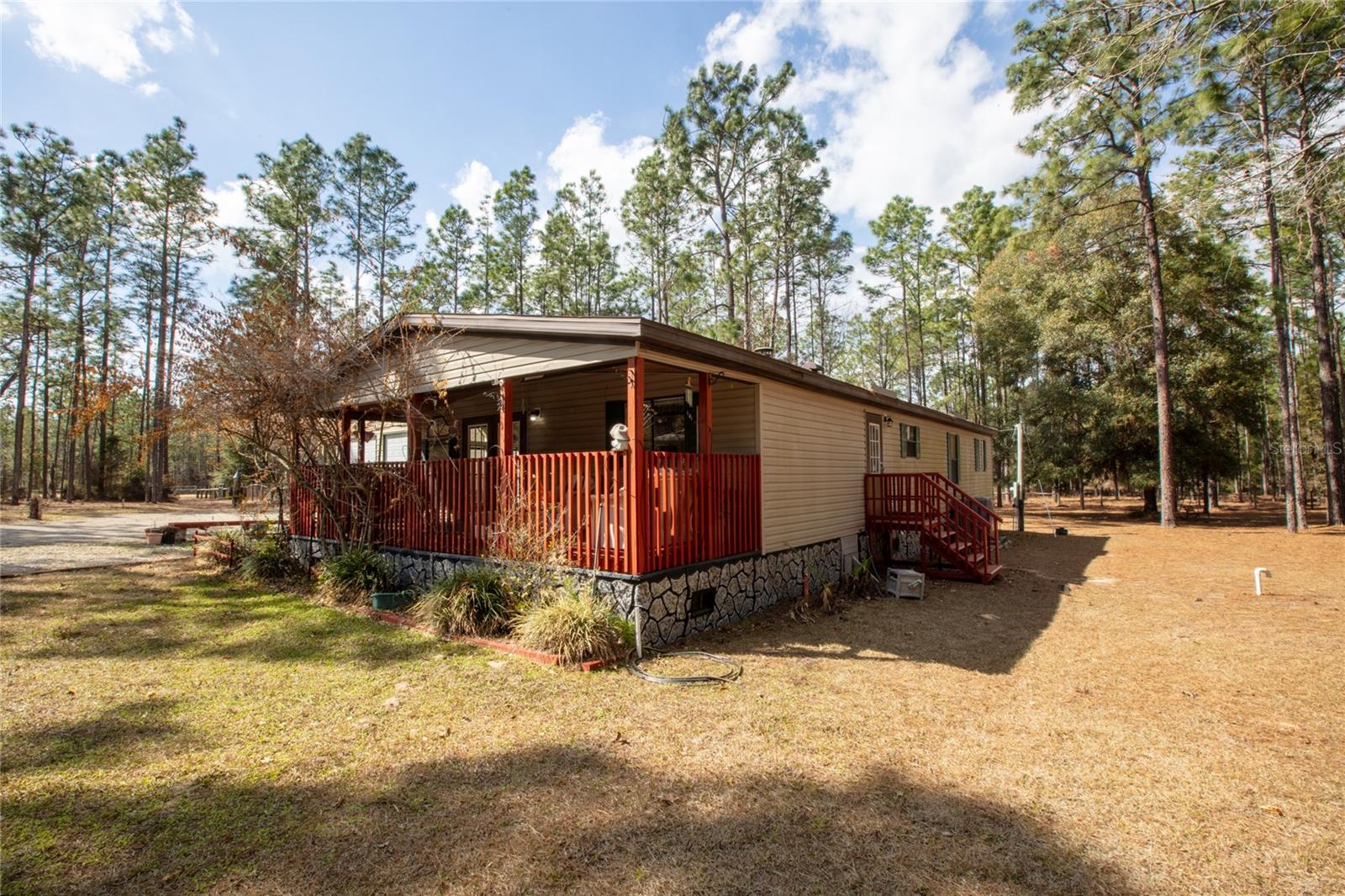 LONG LAKE ESTATES - Residential