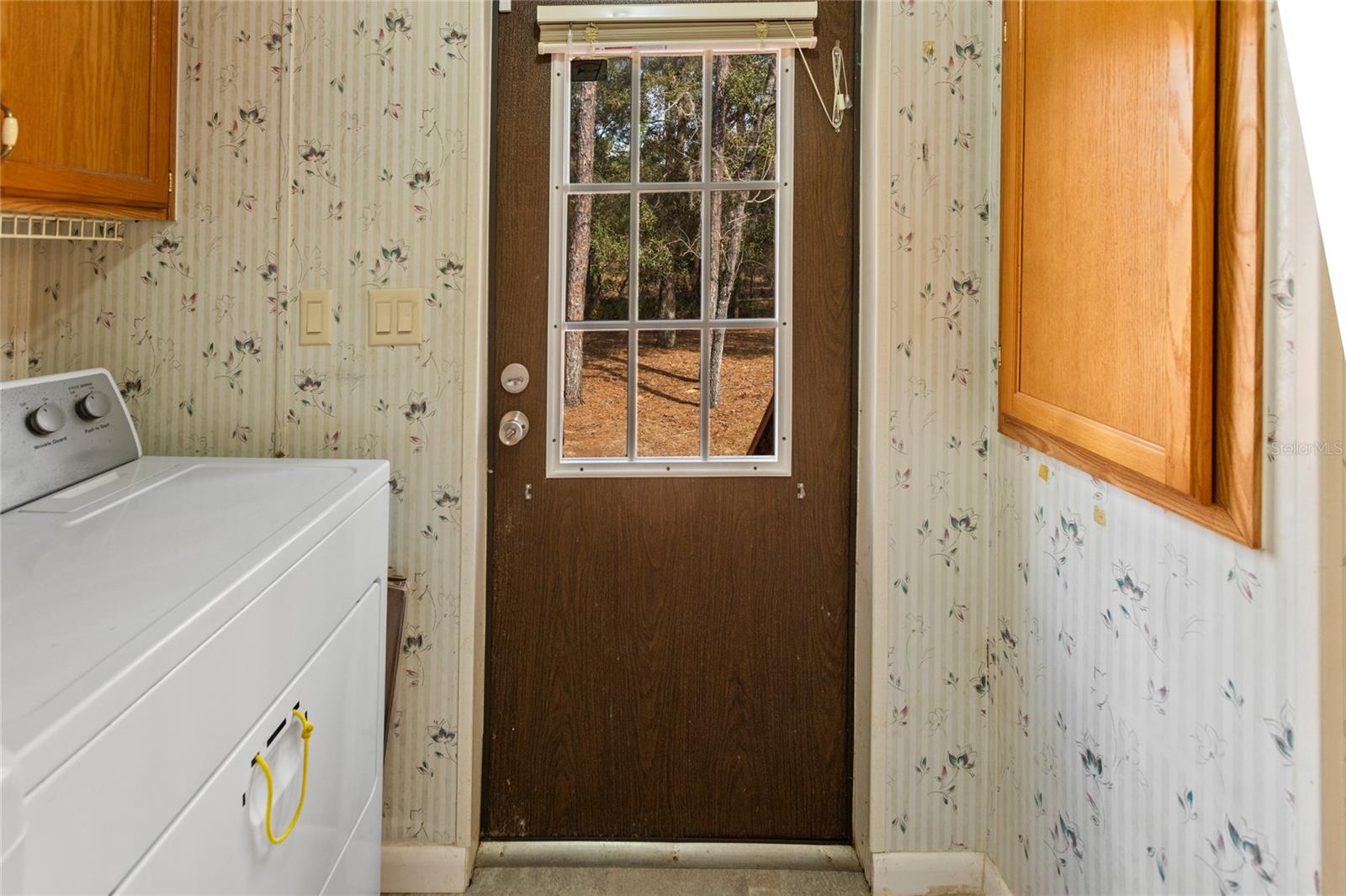 LONG LAKE ESTATES - Residential