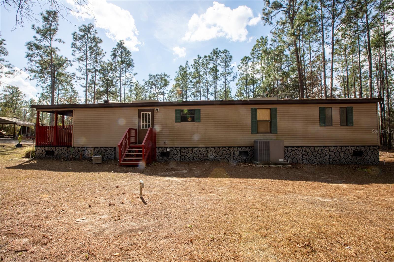 LONG LAKE ESTATES - Residential