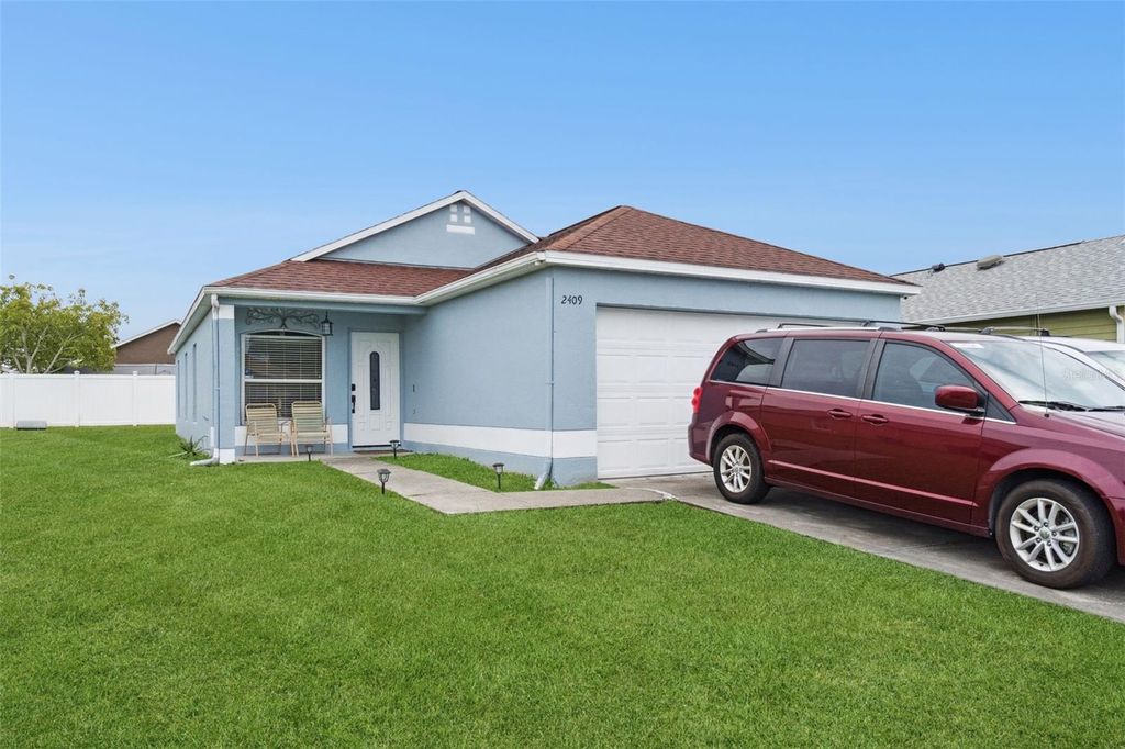 Photo of 2409 Lincolnshire Court, Kissimmee, FL 34743 (MLS # O6394982)