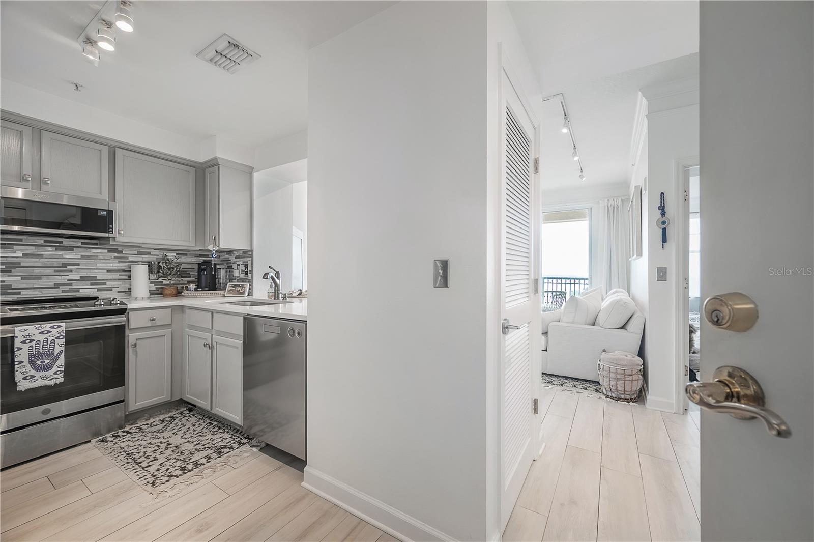 345 BAYSHORE A CONDO - Residential Lease