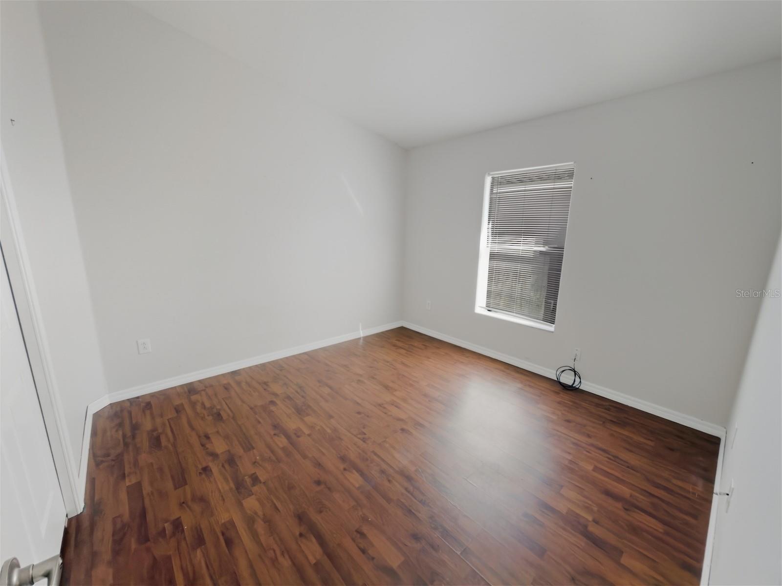 RIVERCHASE - Residential