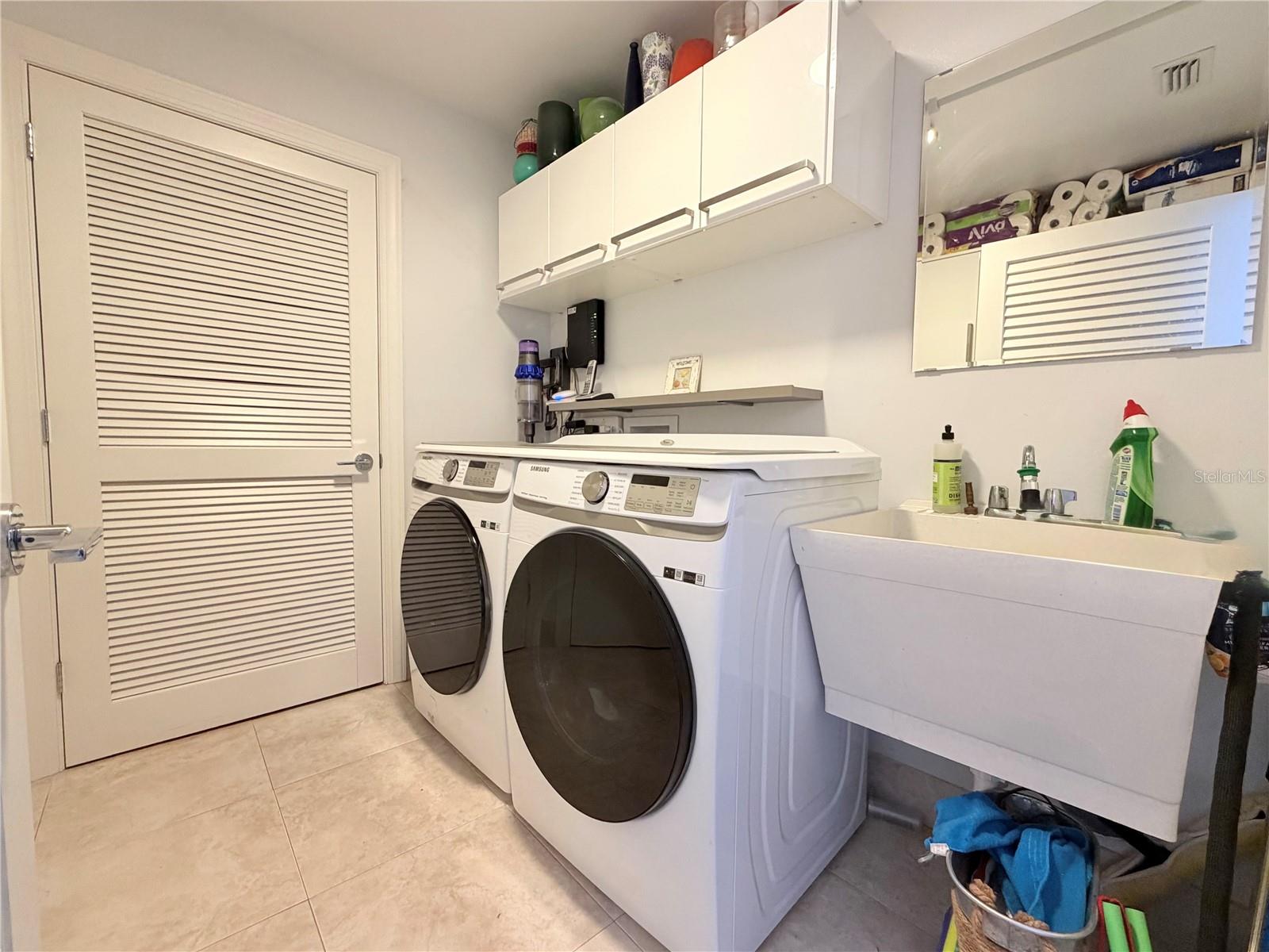 HIBISCUS-BY-THE-SEA CONDOMINIUM BLDG 2 UNIT 104 - Residential