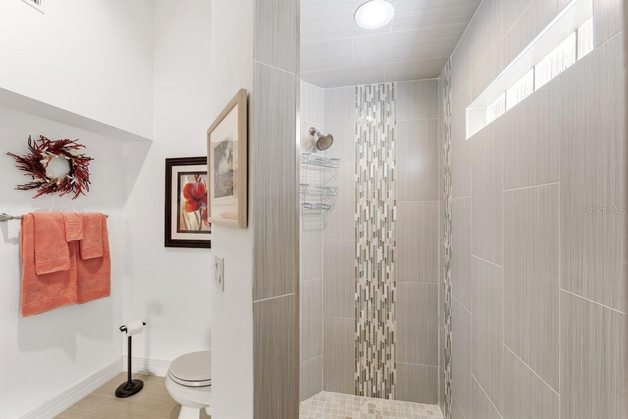 MARIAH TWNHS REP - Residential