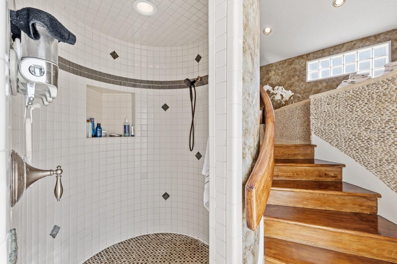 MARIAH TWNHS REP - Residential