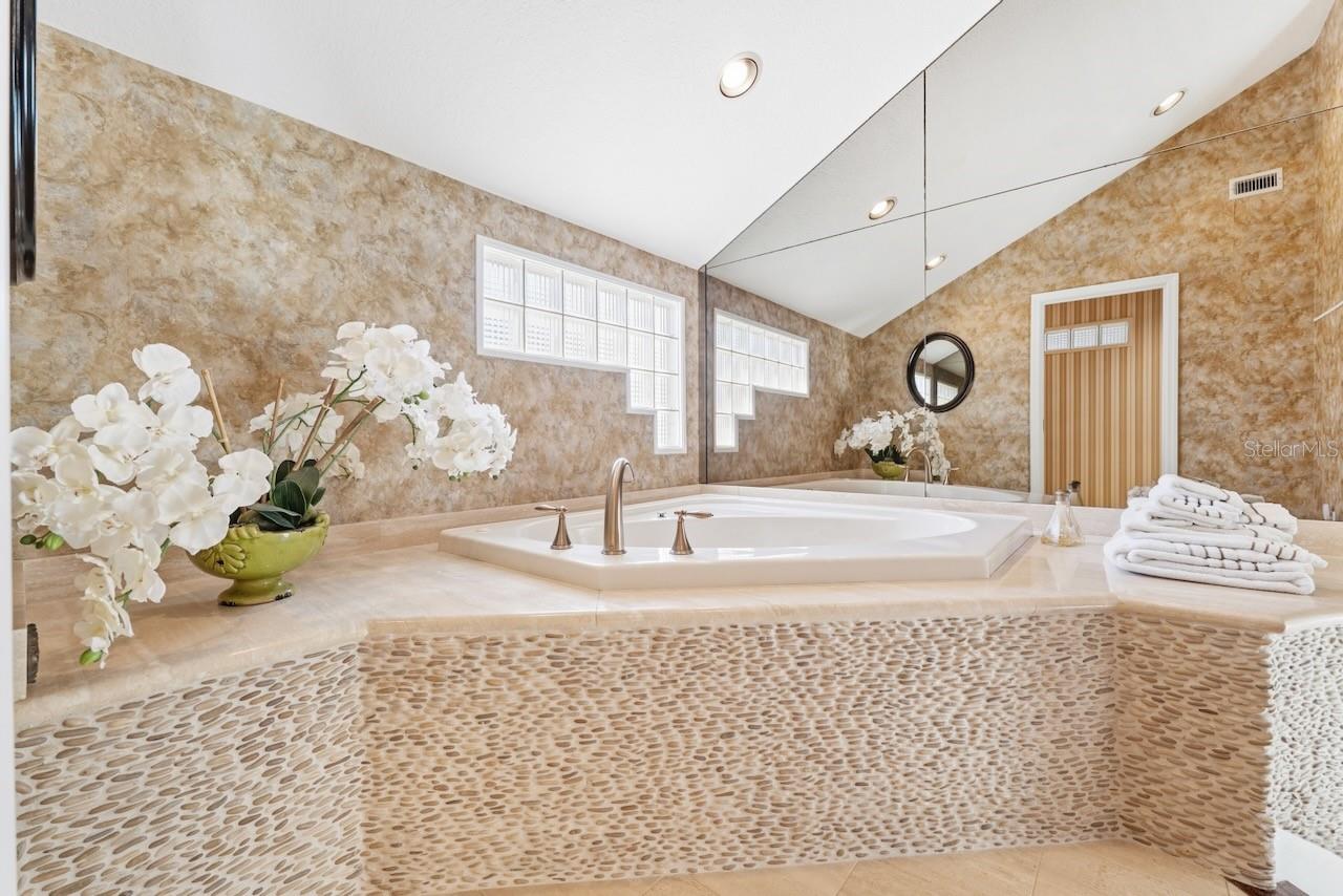 MARIAH TWNHS REP - Residential