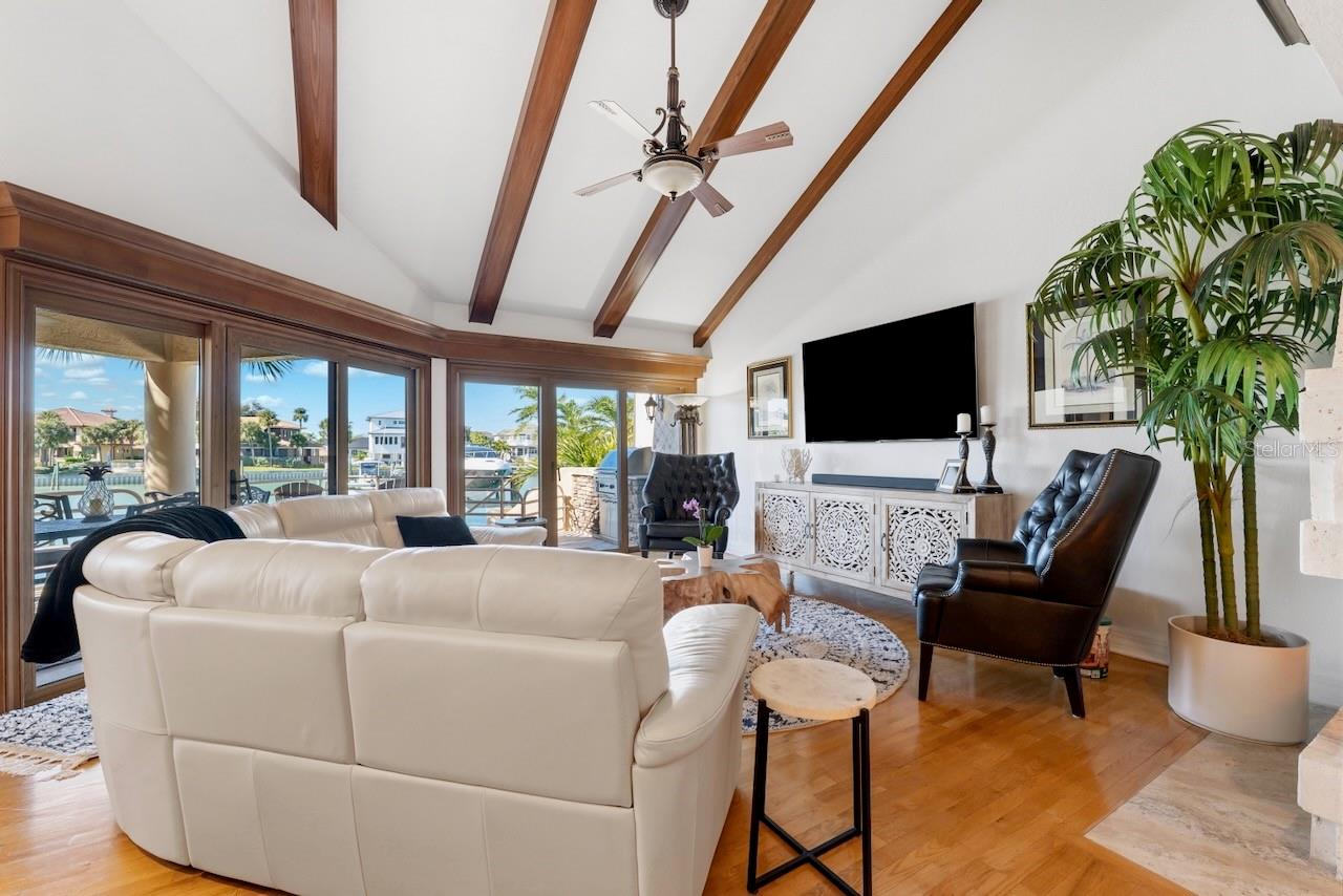 MARIAH TWNHS REP - Residential