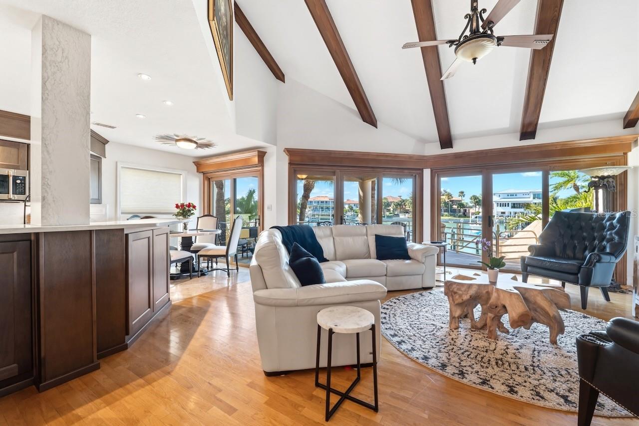 MARIAH TWNHS REP - Residential