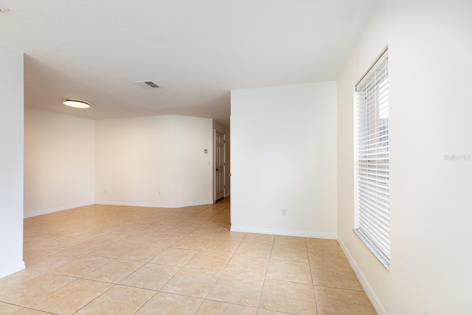 4020 PITCH PINE CIRCLE