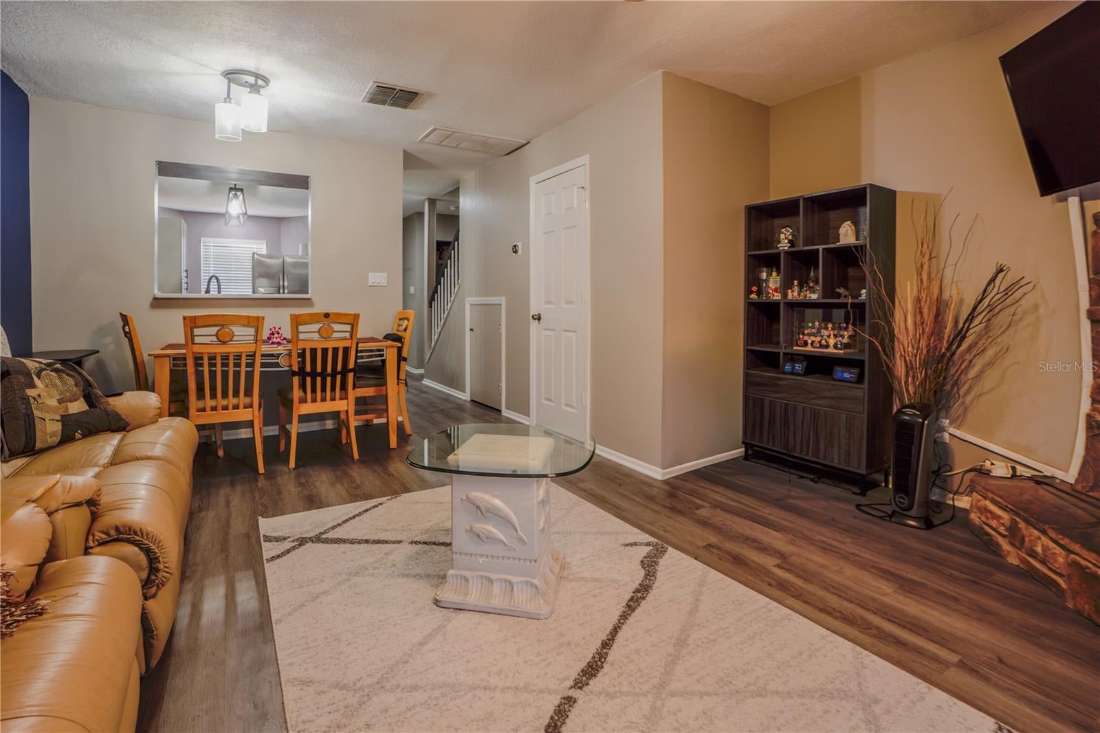 104 HIDDEN ARBOR COURT