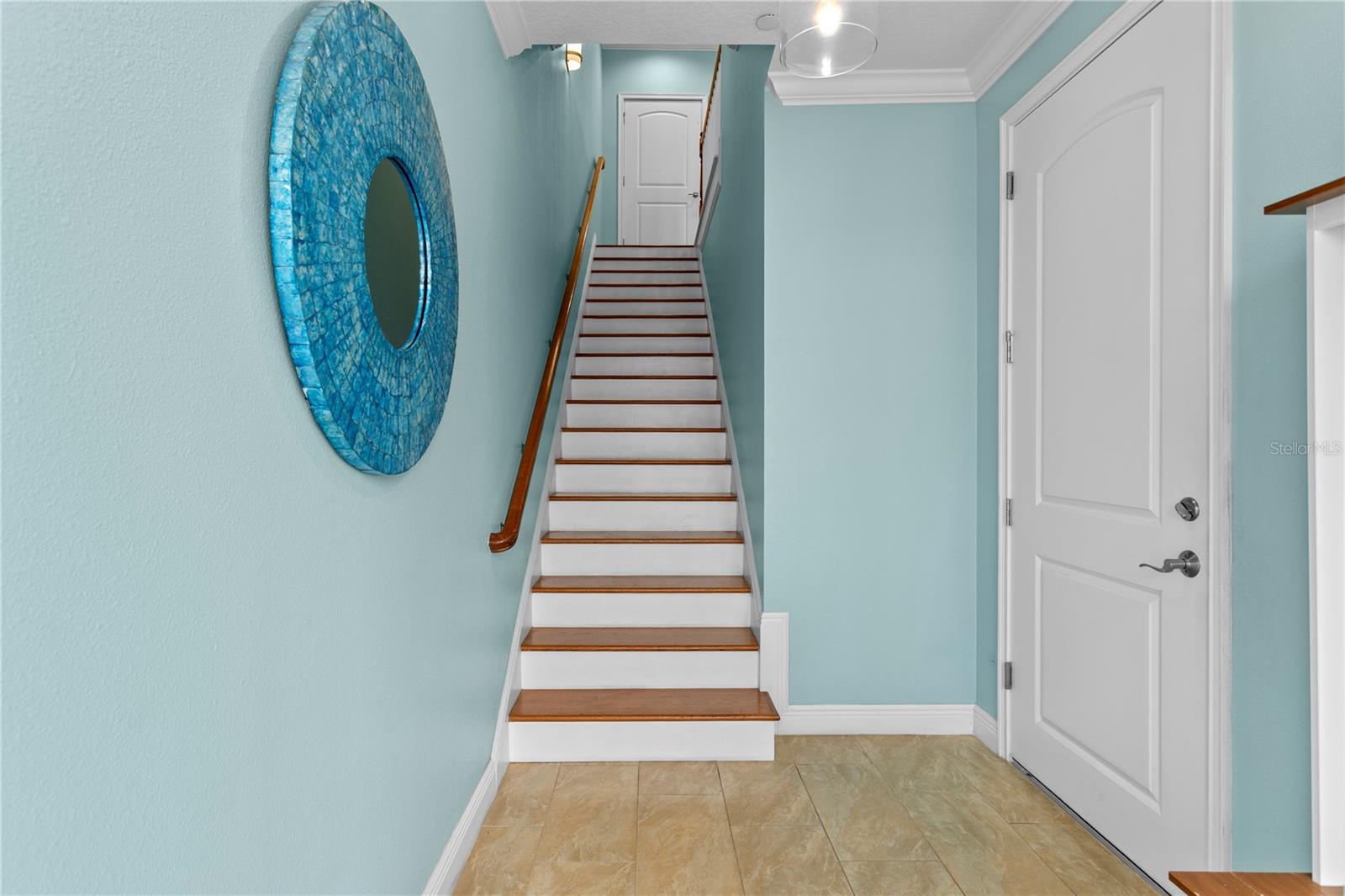 REGENT LANE - Residential