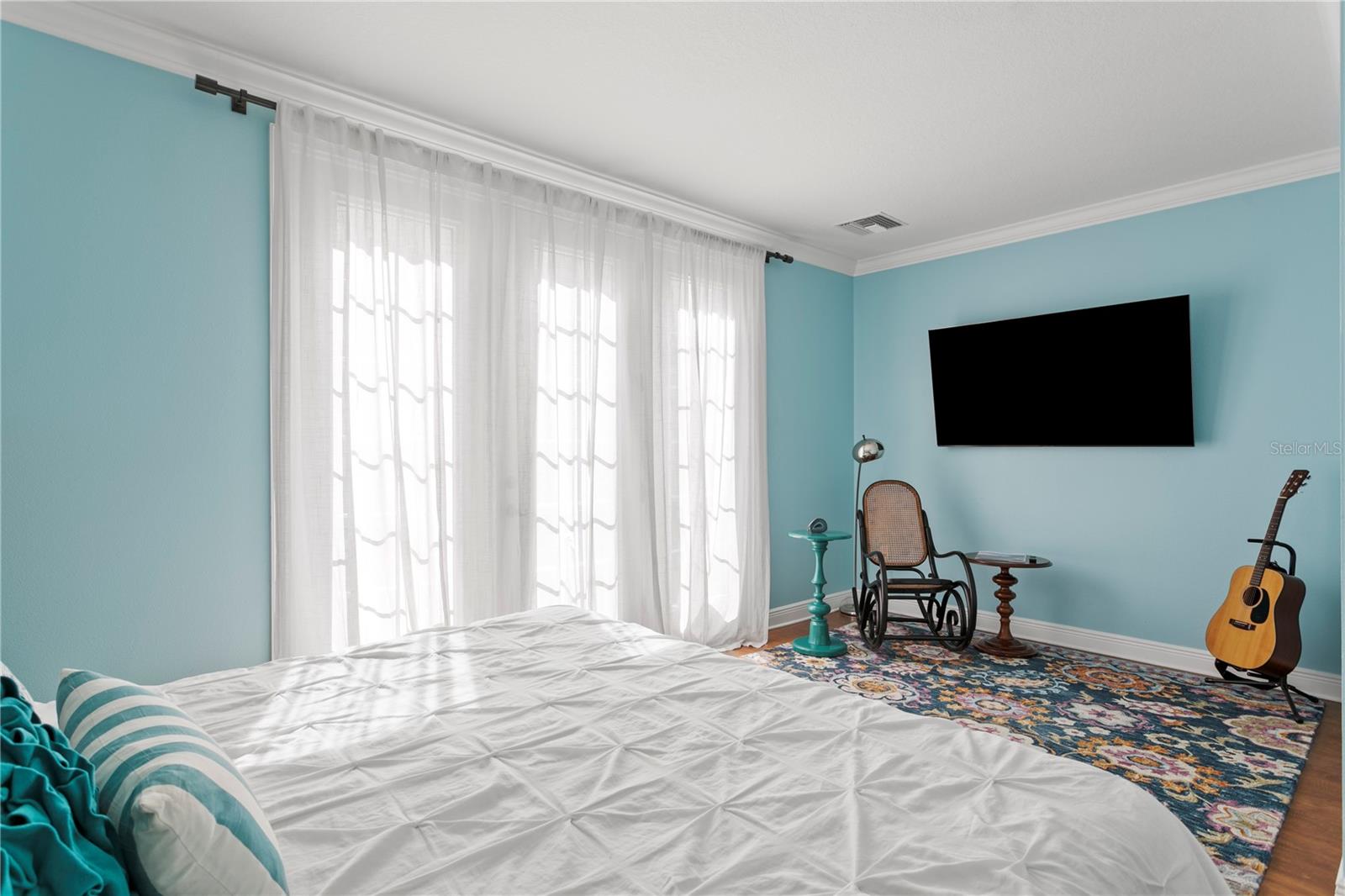 REGENT LANE - Residential