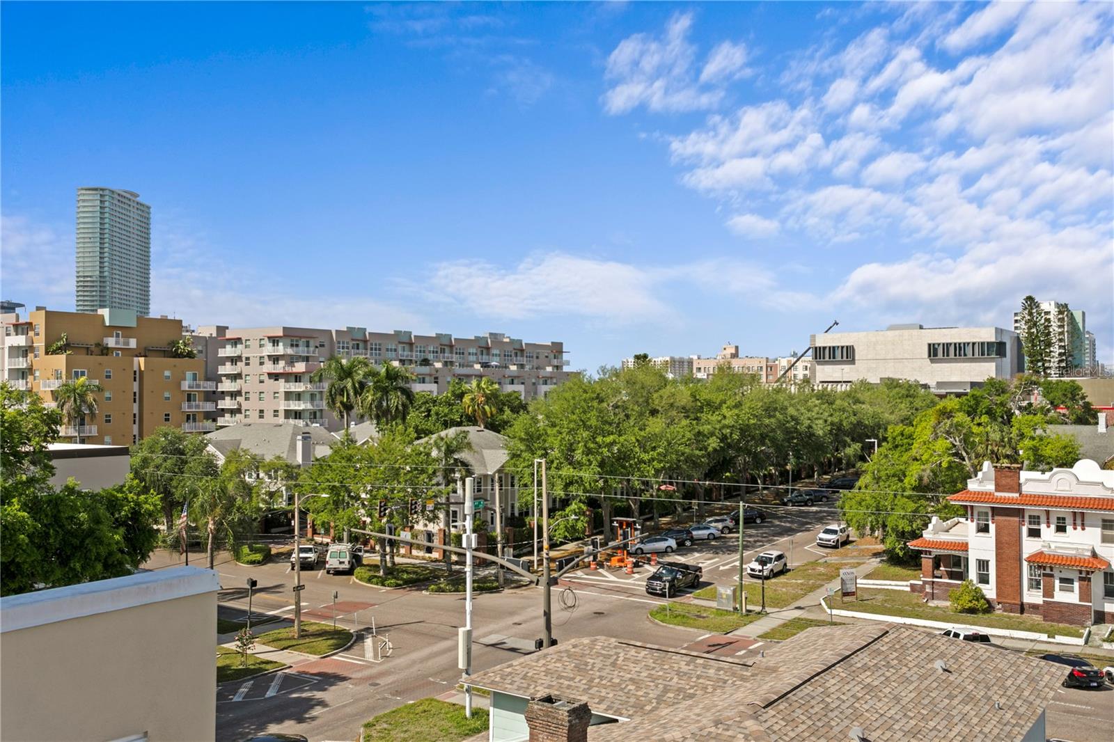 REGENT LANE - Residential