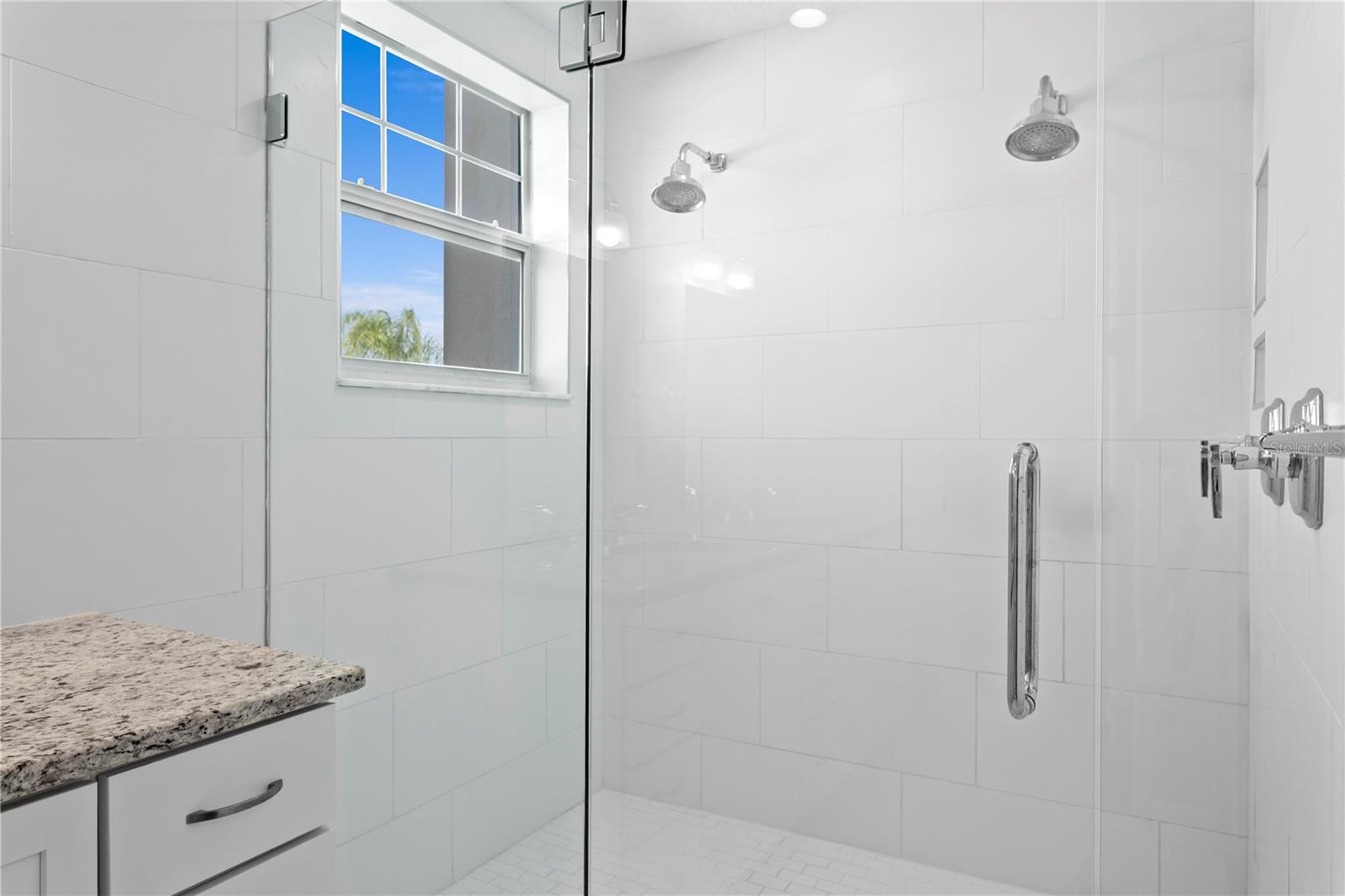 REGENT LANE - Residential