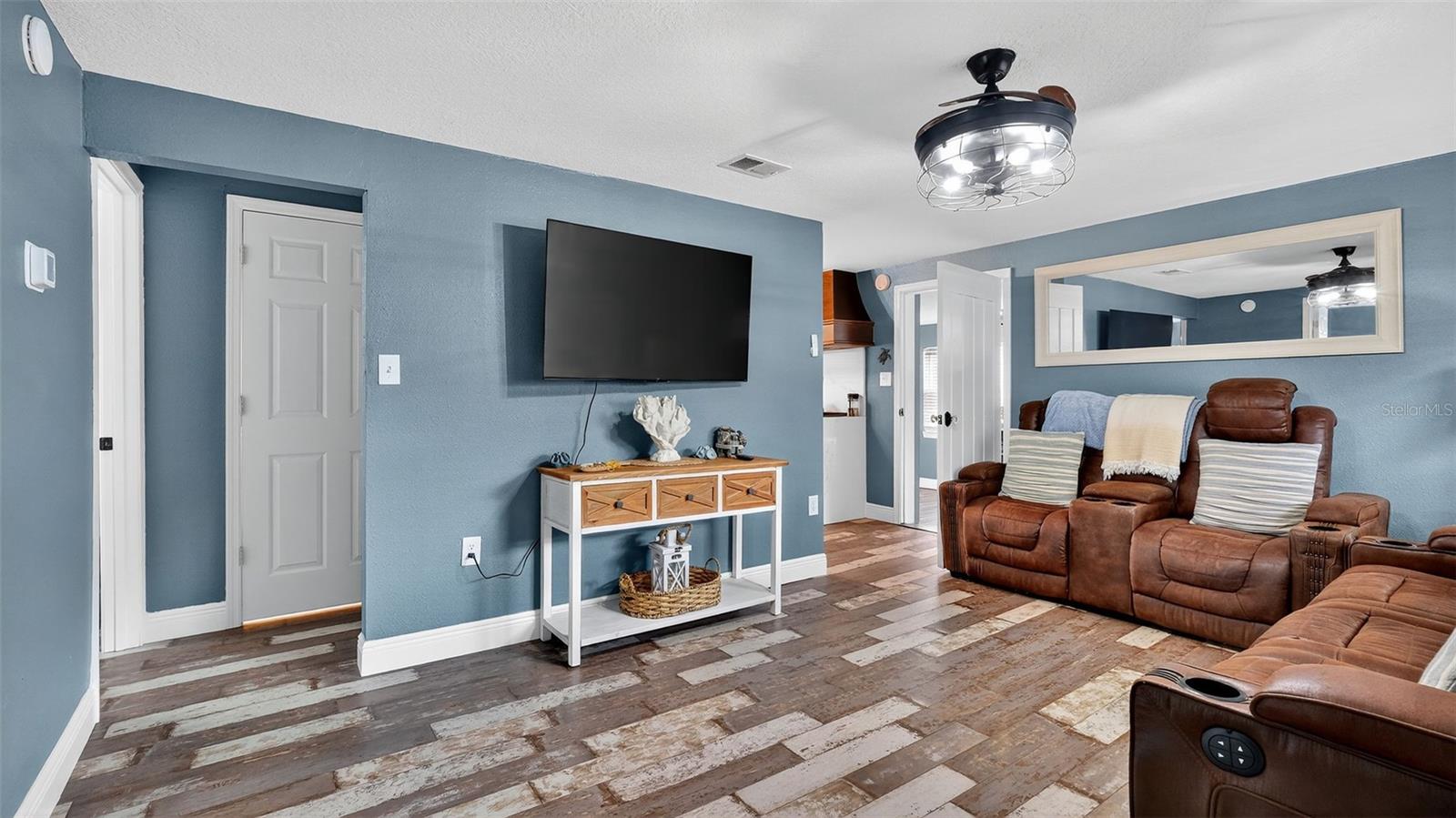 WEEKI WACHEE GARDENS ADD - Residential