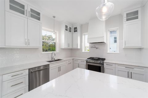 Tiny photo for 137 SE Watula Avenue, Ocala, FL 34471 (MLS # OM698714)