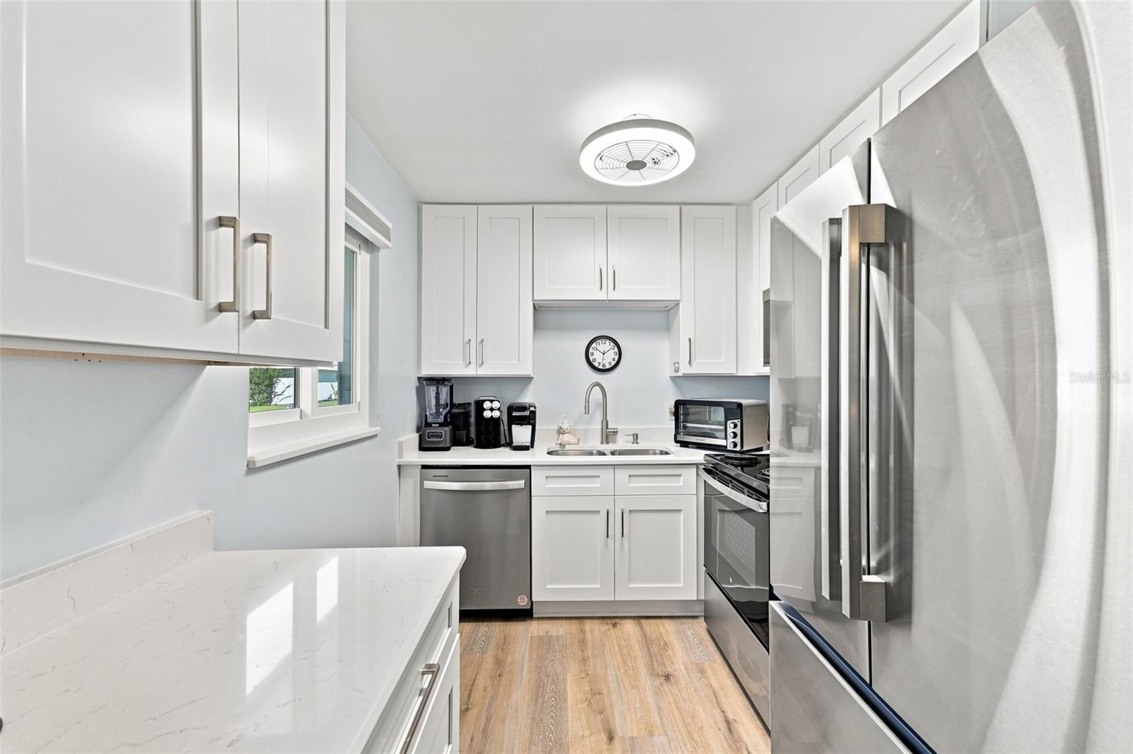 205 KINGS BOULEVARD 64, SUN CITY CENTER, FL, 33573 3 205 KINGS BOULEVARD 64