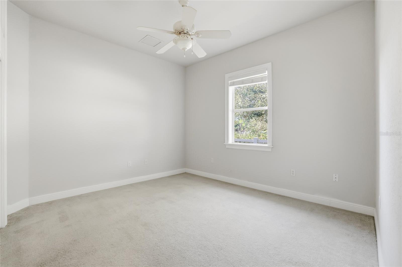 ROYAL HIGHLANDS - Residential