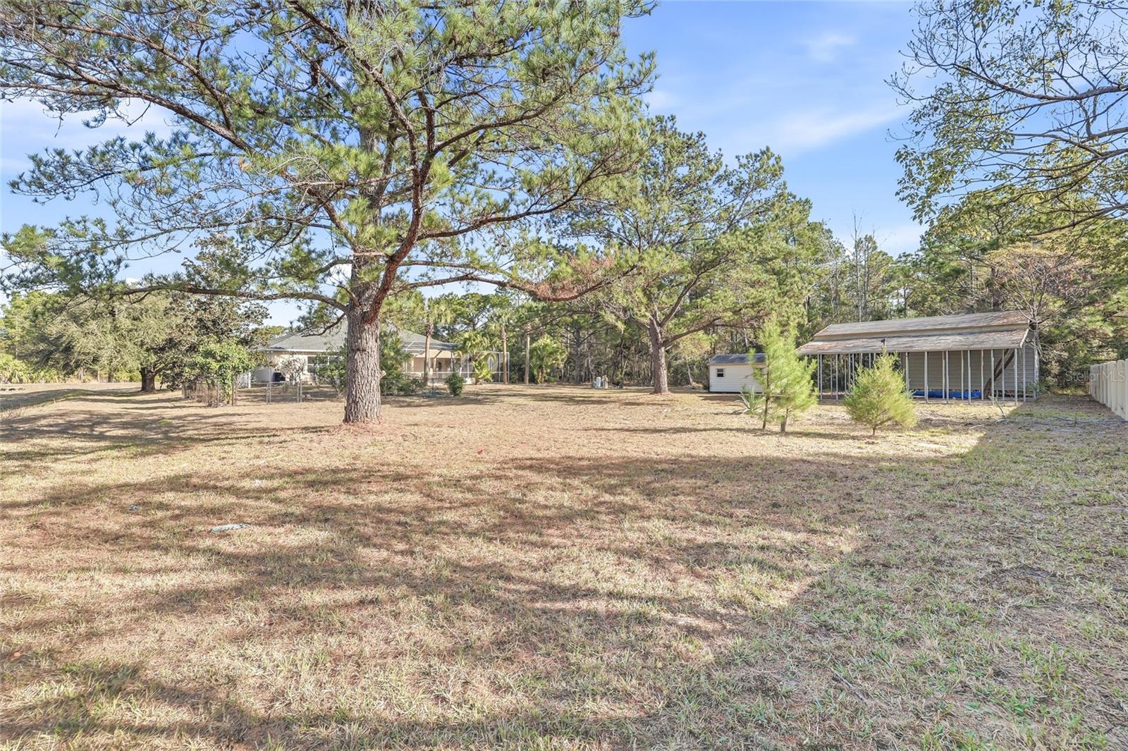 ROYAL HIGHLANDS - Residential