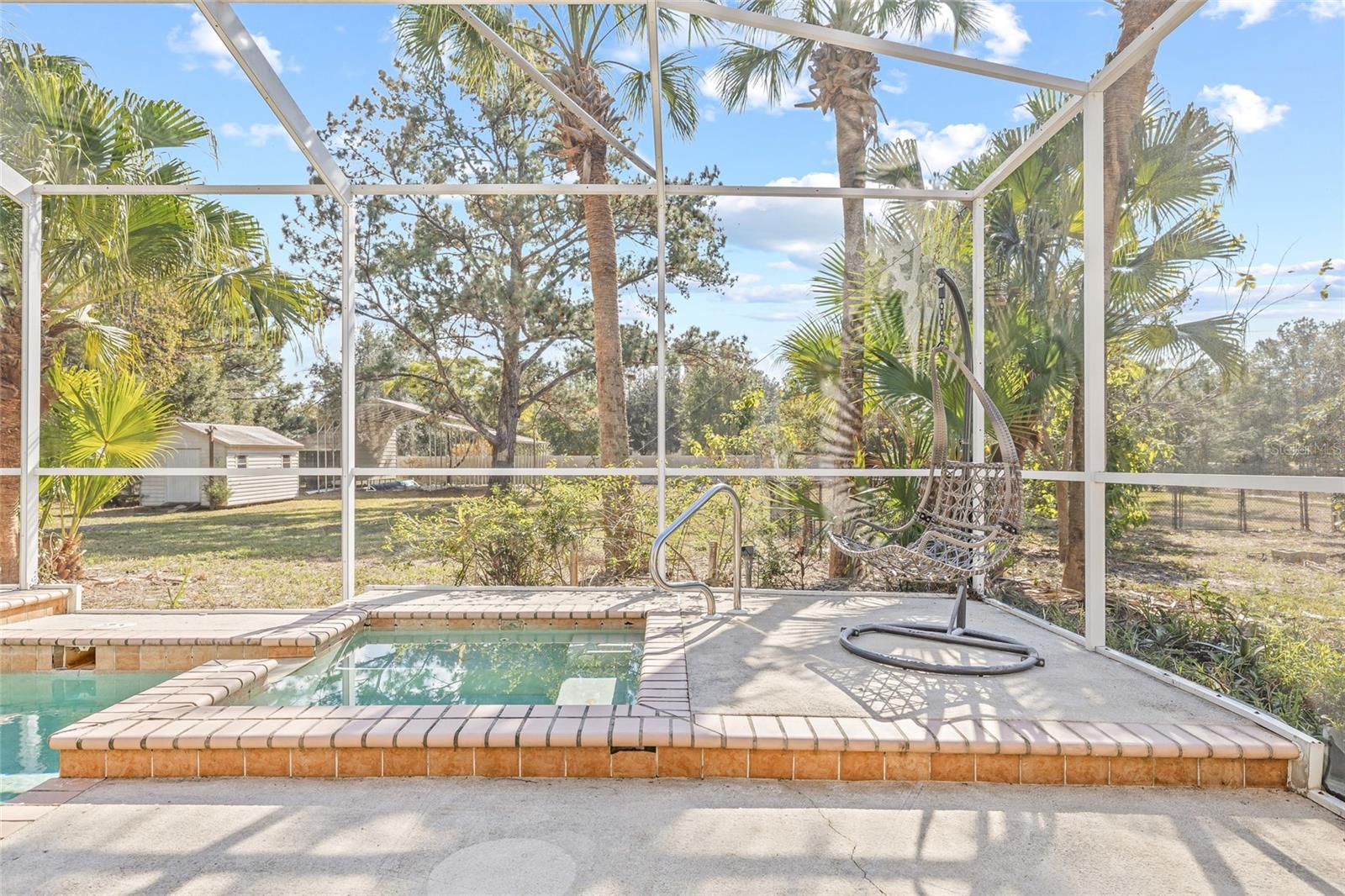 ROYAL HIGHLANDS - Residential