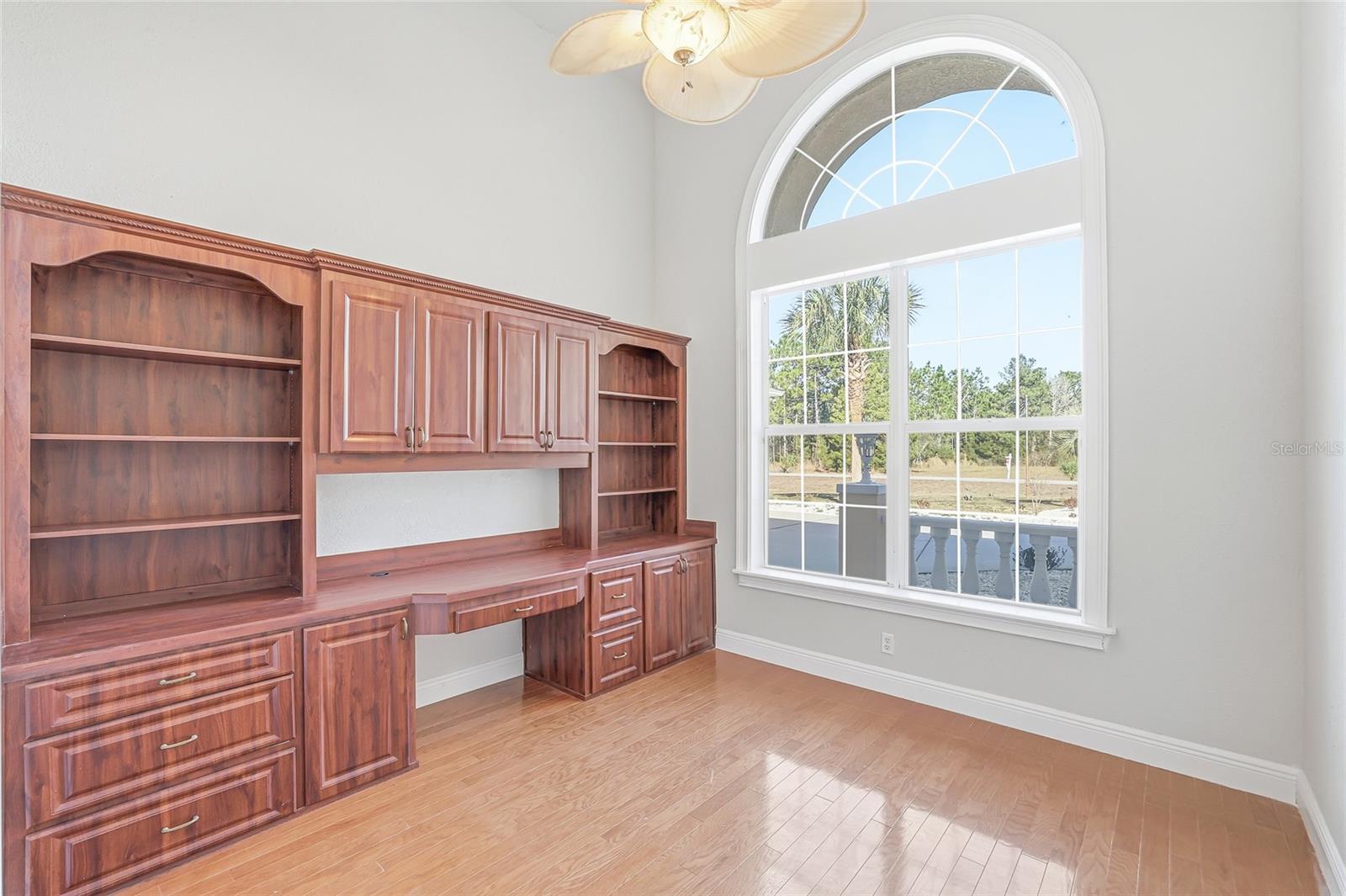 ROYAL HIGHLANDS - Residential