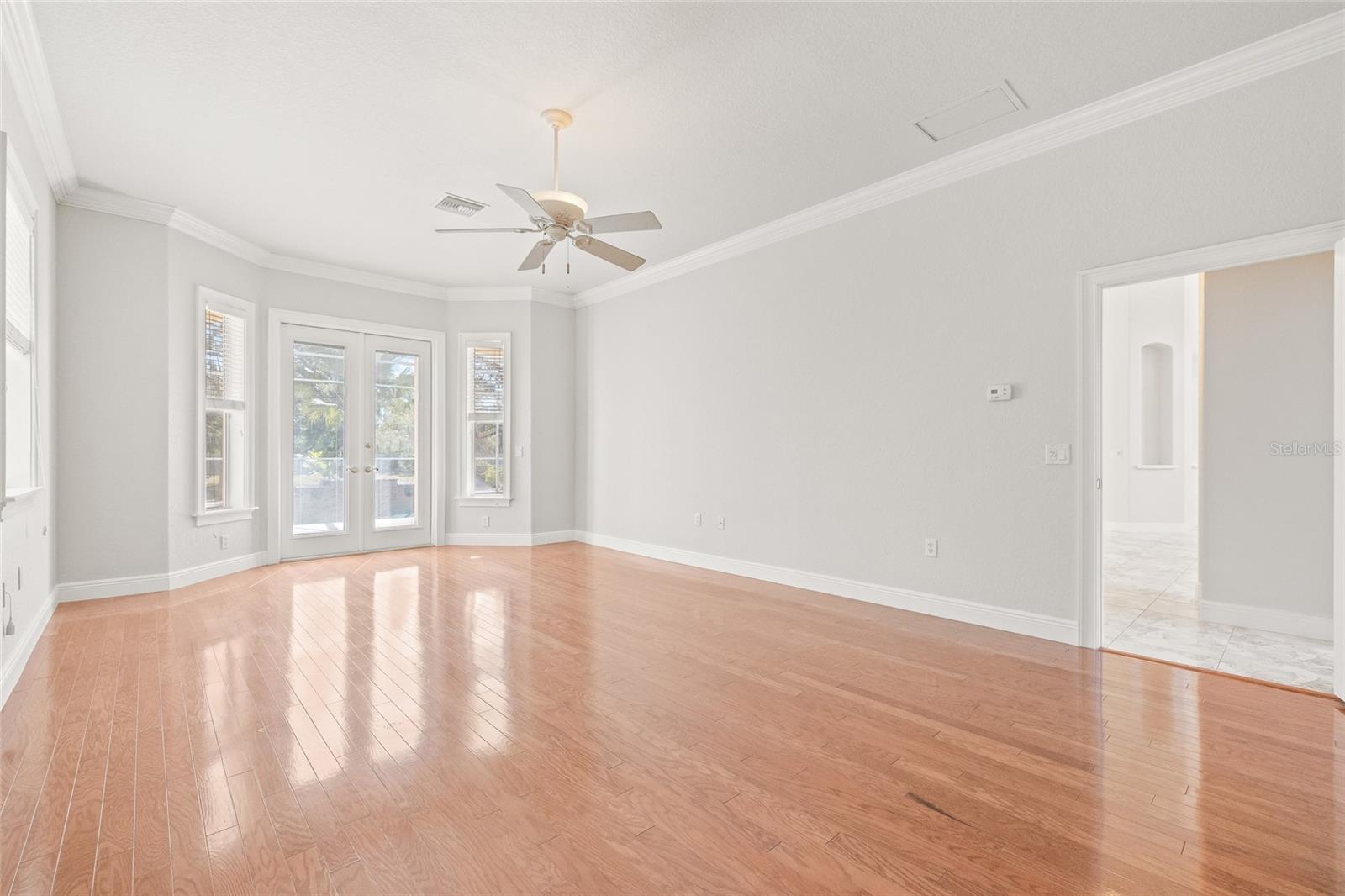 ROYAL HIGHLANDS - Residential