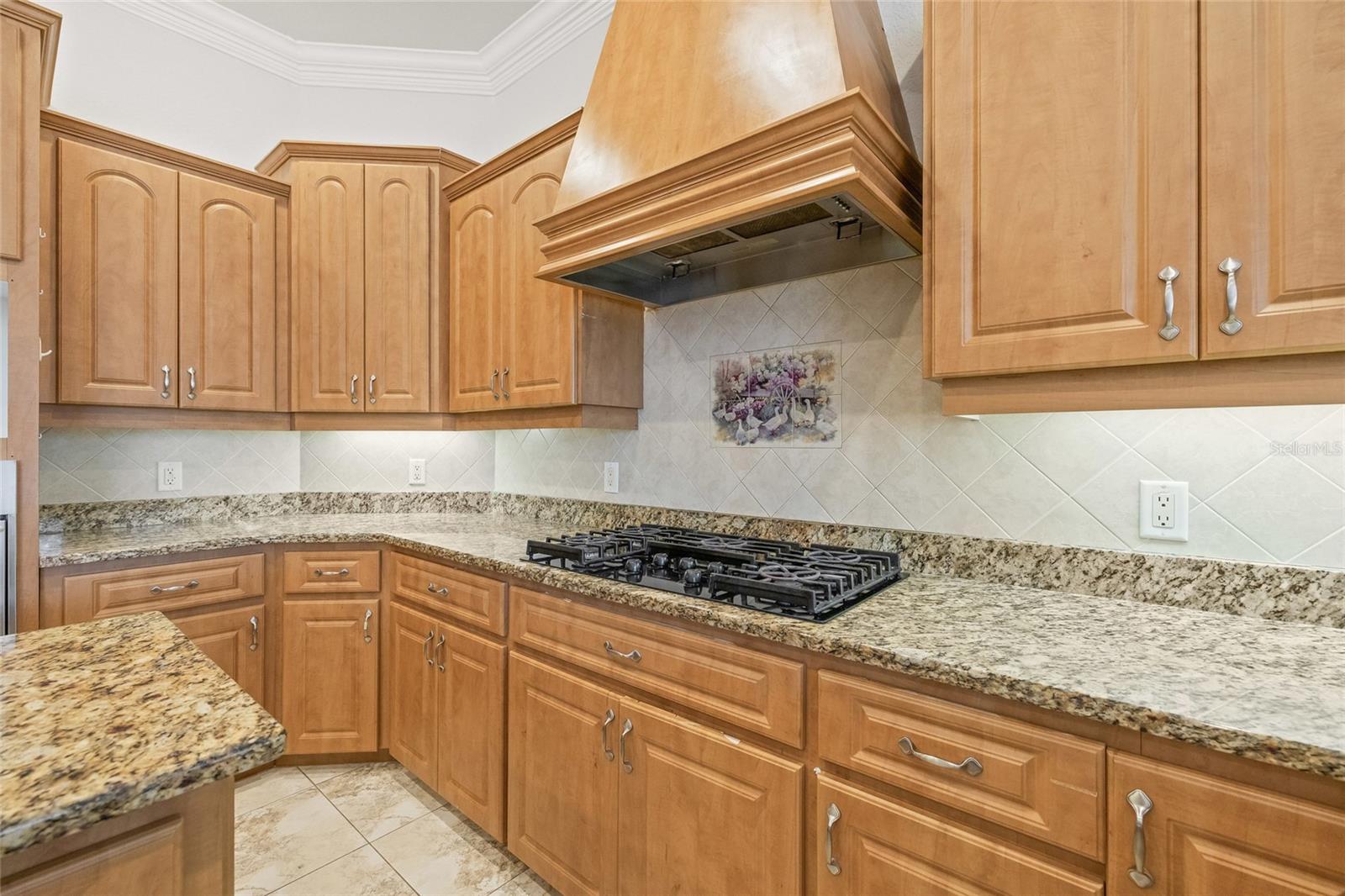 ROYAL HIGHLANDS - Residential