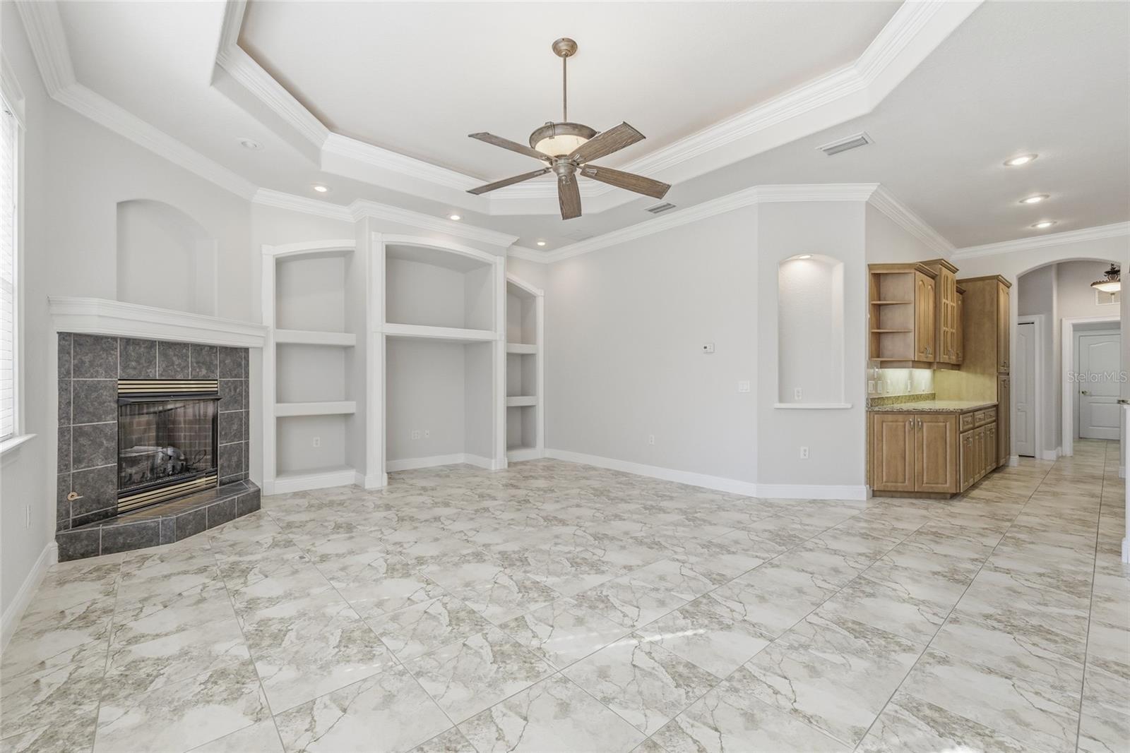 ROYAL HIGHLANDS - Residential