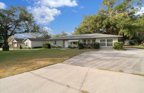 Tiny photo for 2810 SE Lake Weir Avenue, Ocala, FL 34471 (MLS # OM733112)