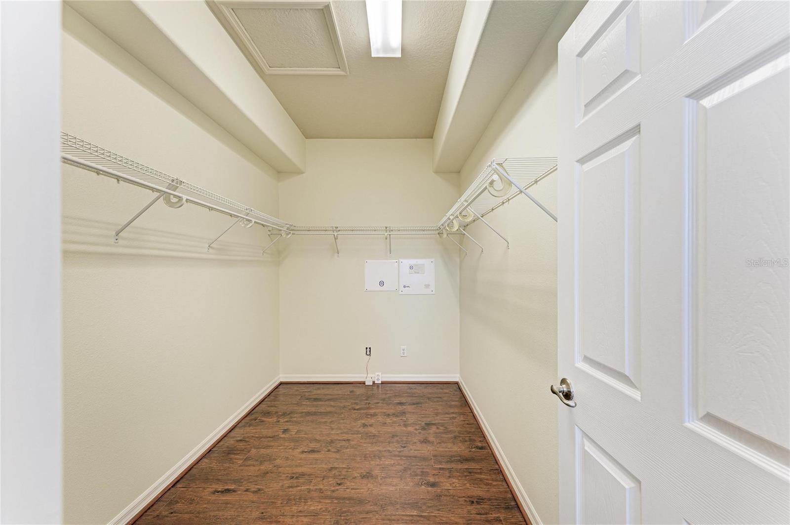 STONEYBROOK AT VENICE - Residential