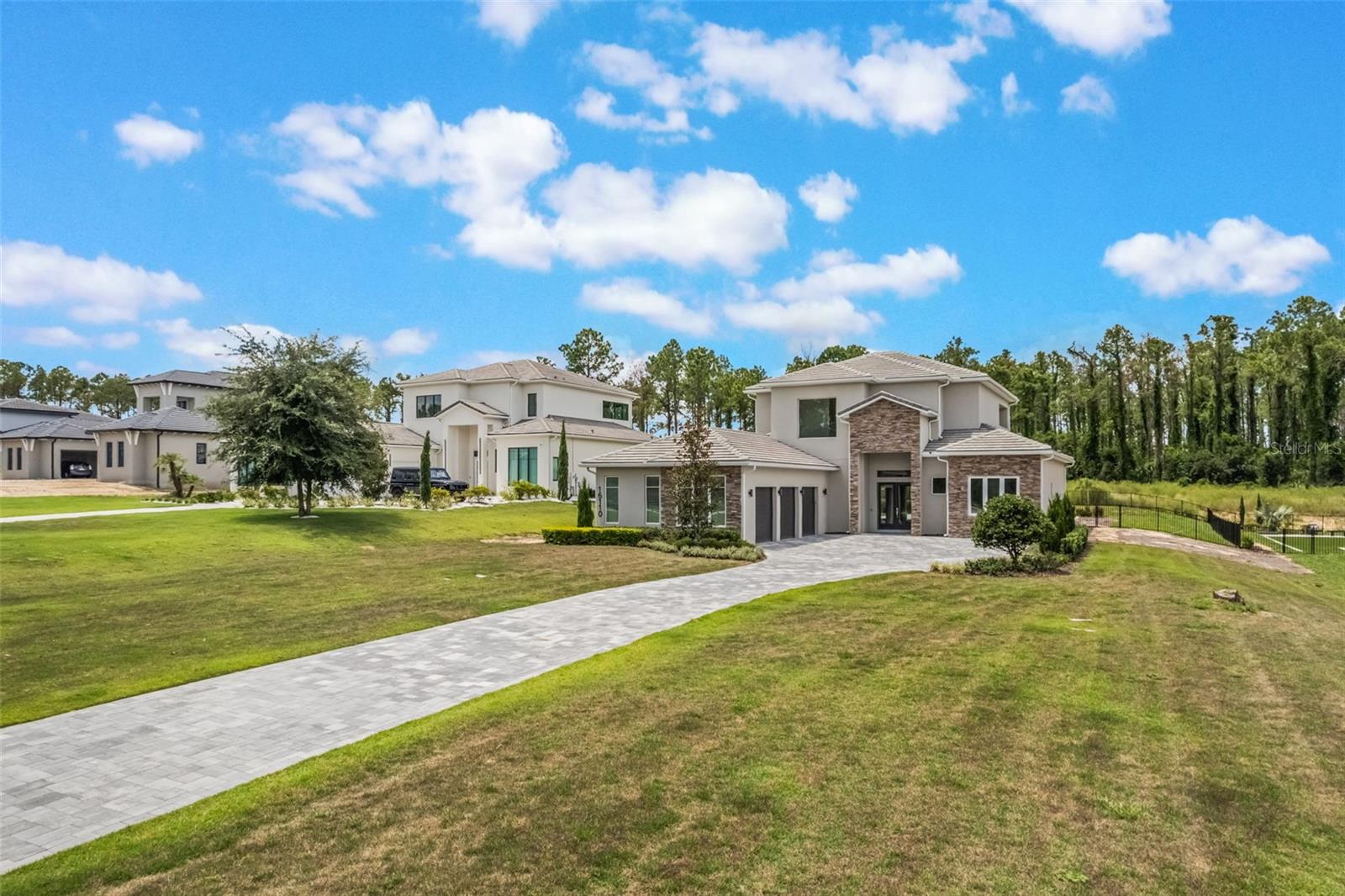 16110 PENDIO DRIVE