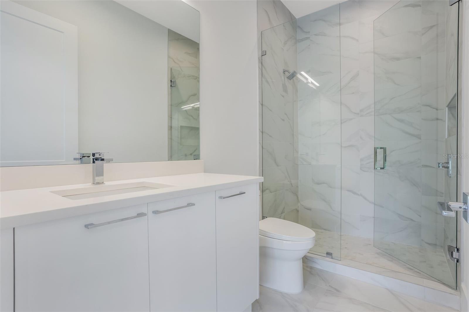 BELLA COLLINA - Residential