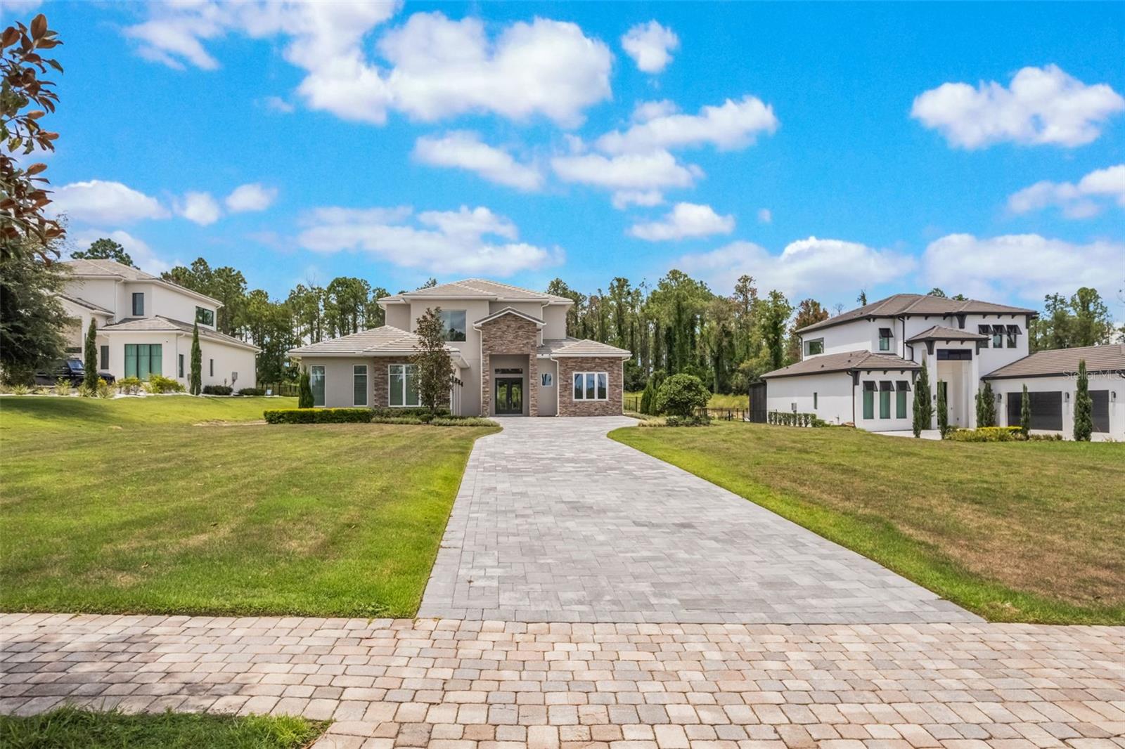 16110 PENDIO DRIVE