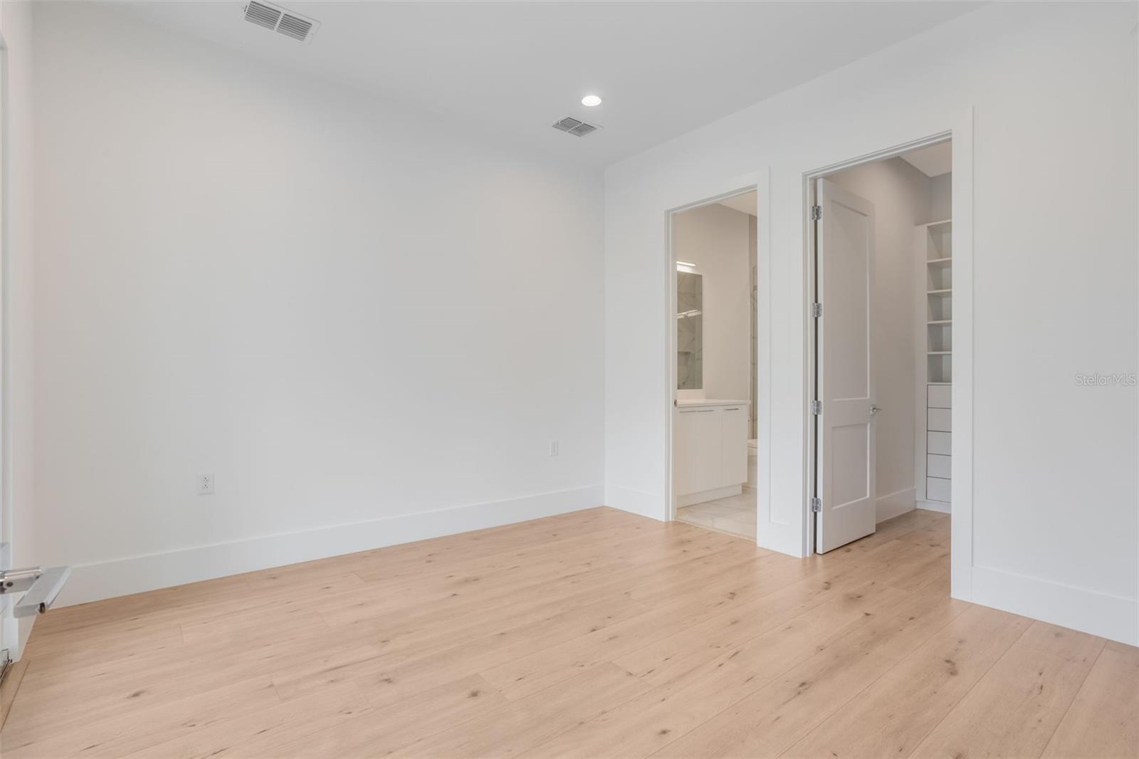 BELLA COLLINA - Residential