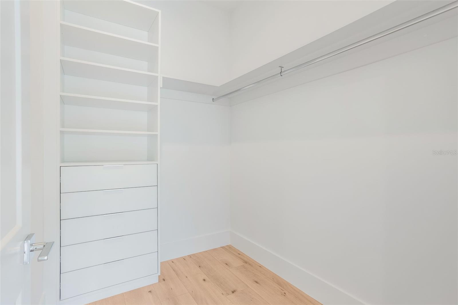 BELLA COLLINA - Residential