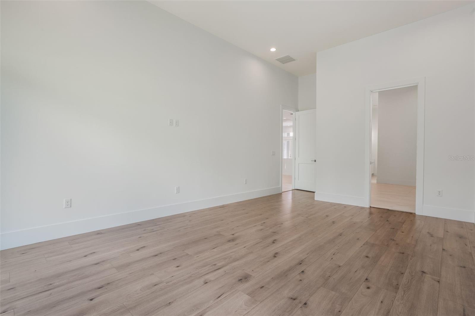 BELLA COLLINA - Residential