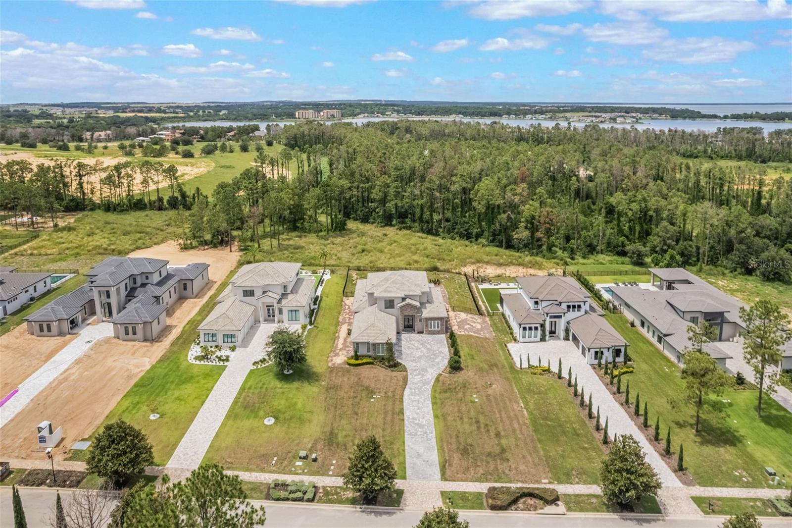 BELLA COLLINA - Residential