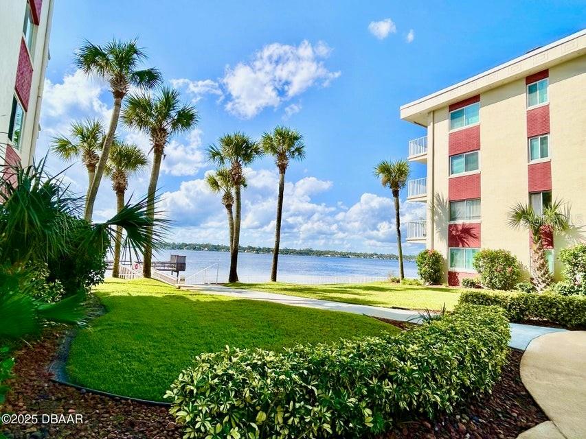 RIVERSIDE CONDO - Residential