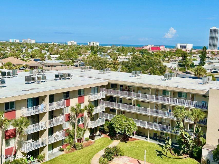 RIVERSIDE CONDO - Residential