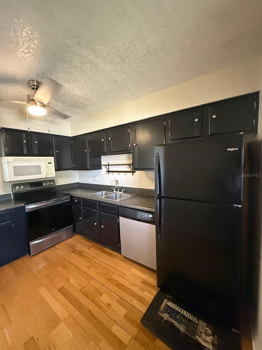 LAKE WALES VILLAGE CONDO - Residential