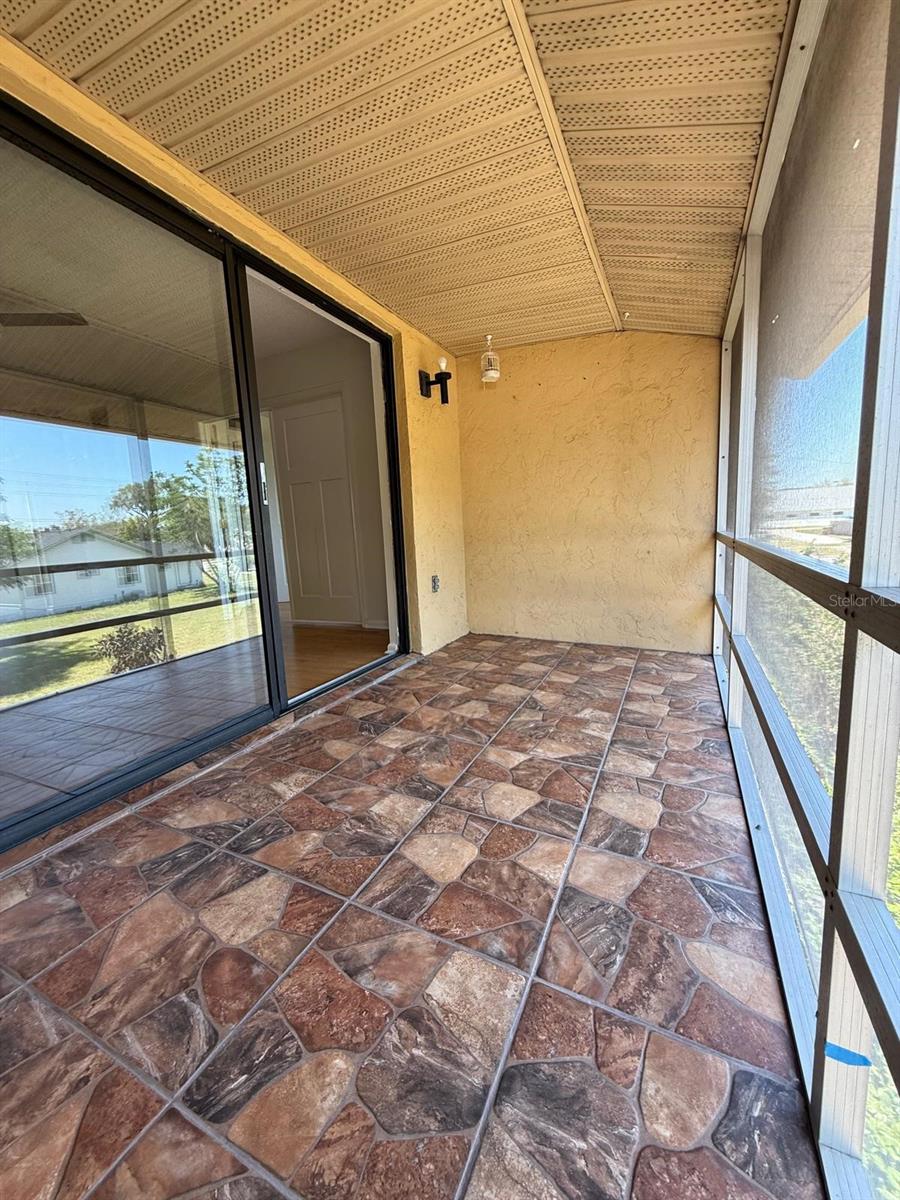 LAKE WALES VILLAGE CONDO - Residential