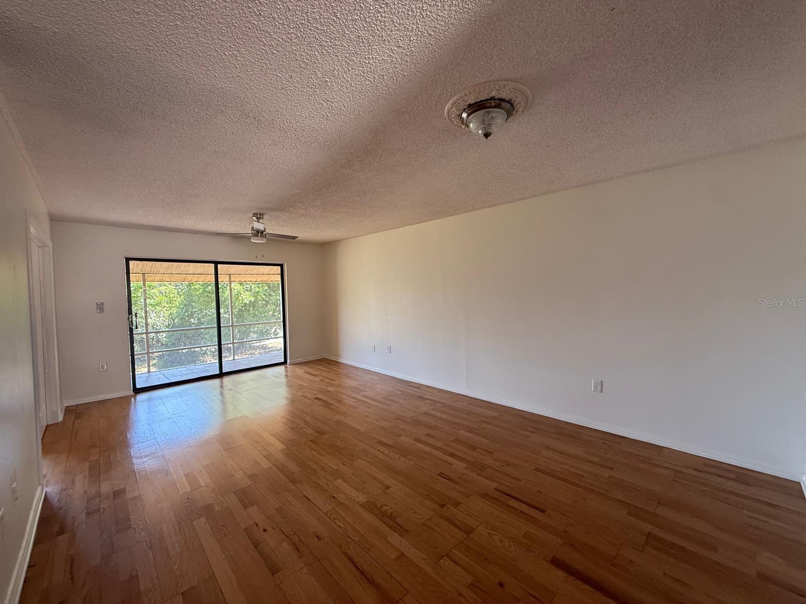 LAKE WALES VILLAGE CONDO - Residential