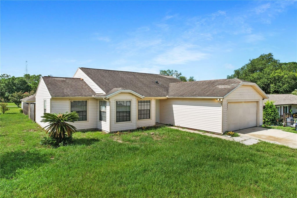Photo of 3491 Monument Drive, Deltona, FL 32738 (MLS # O6432627)