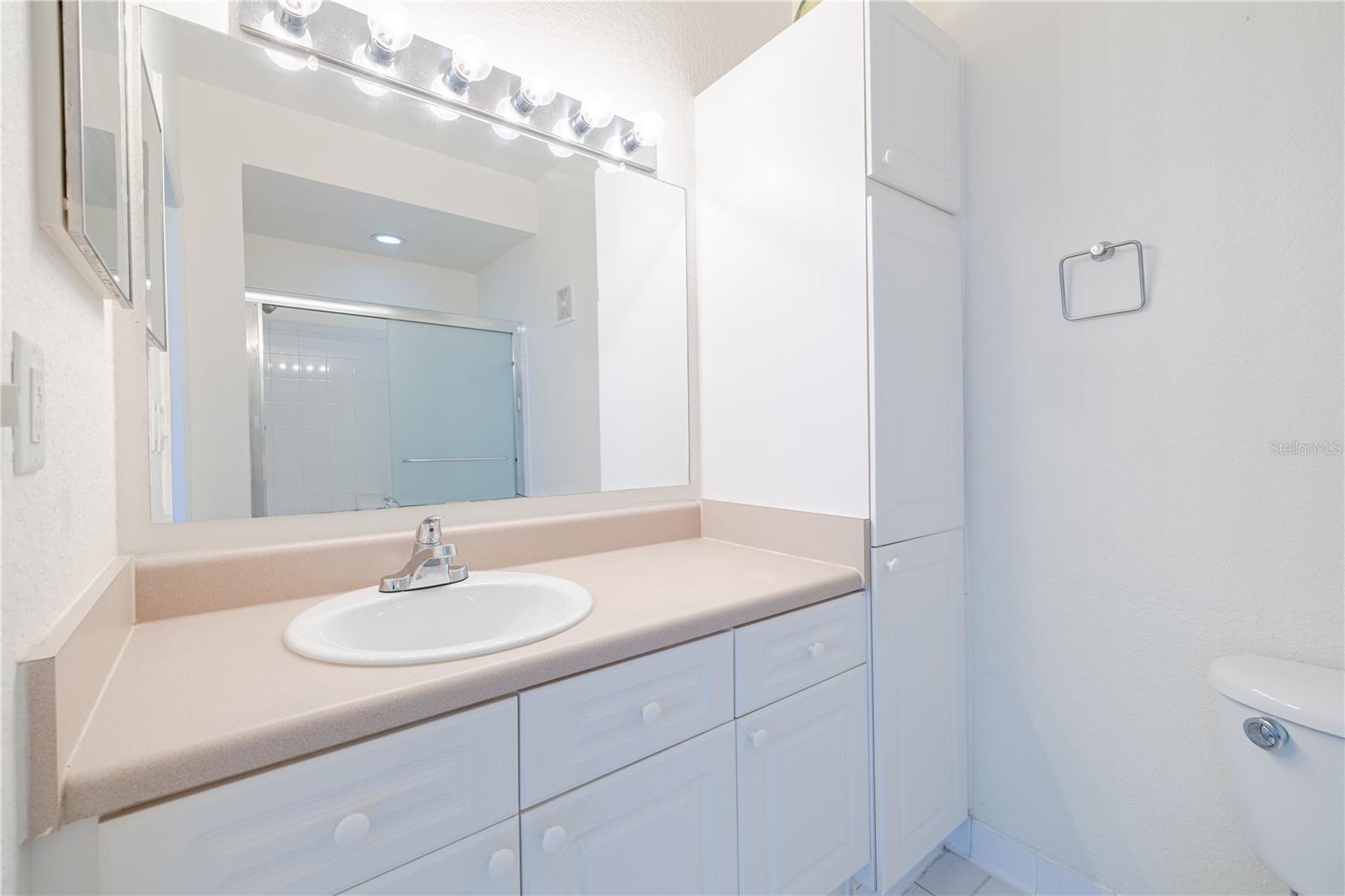 MANOR ROW/PK CENTRAL CONDO - Residential