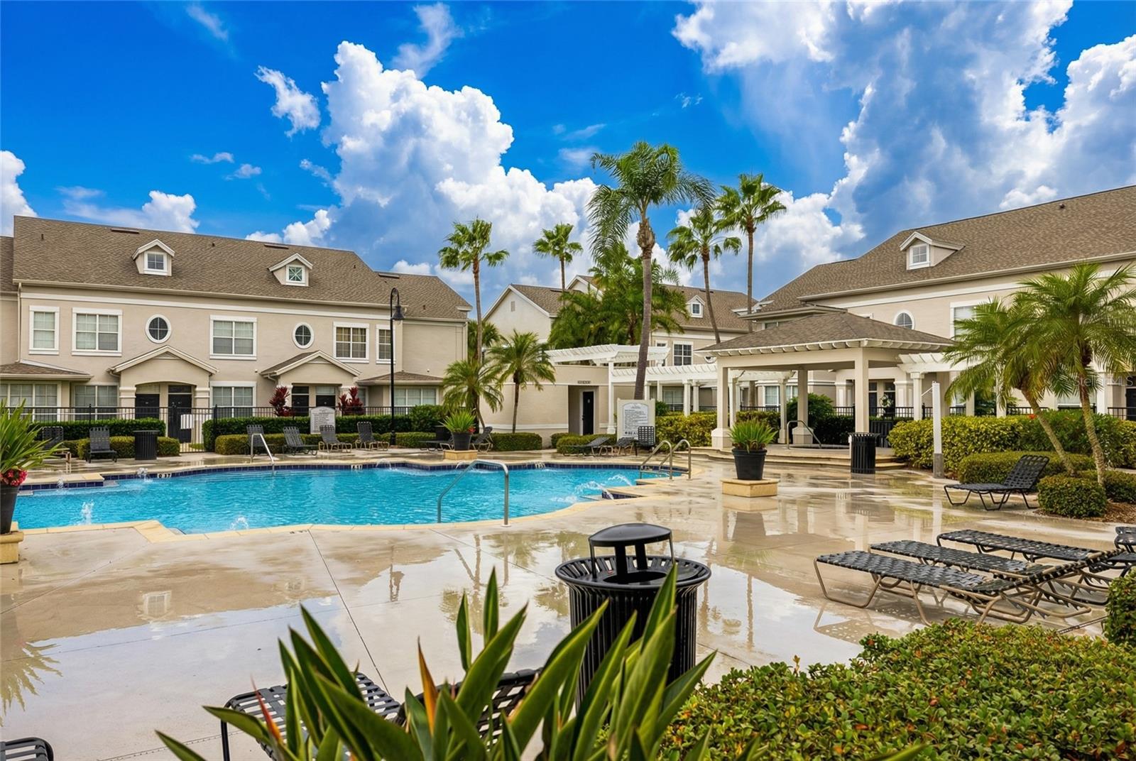 MANOR ROW/PK CENTRAL CONDO - Residential