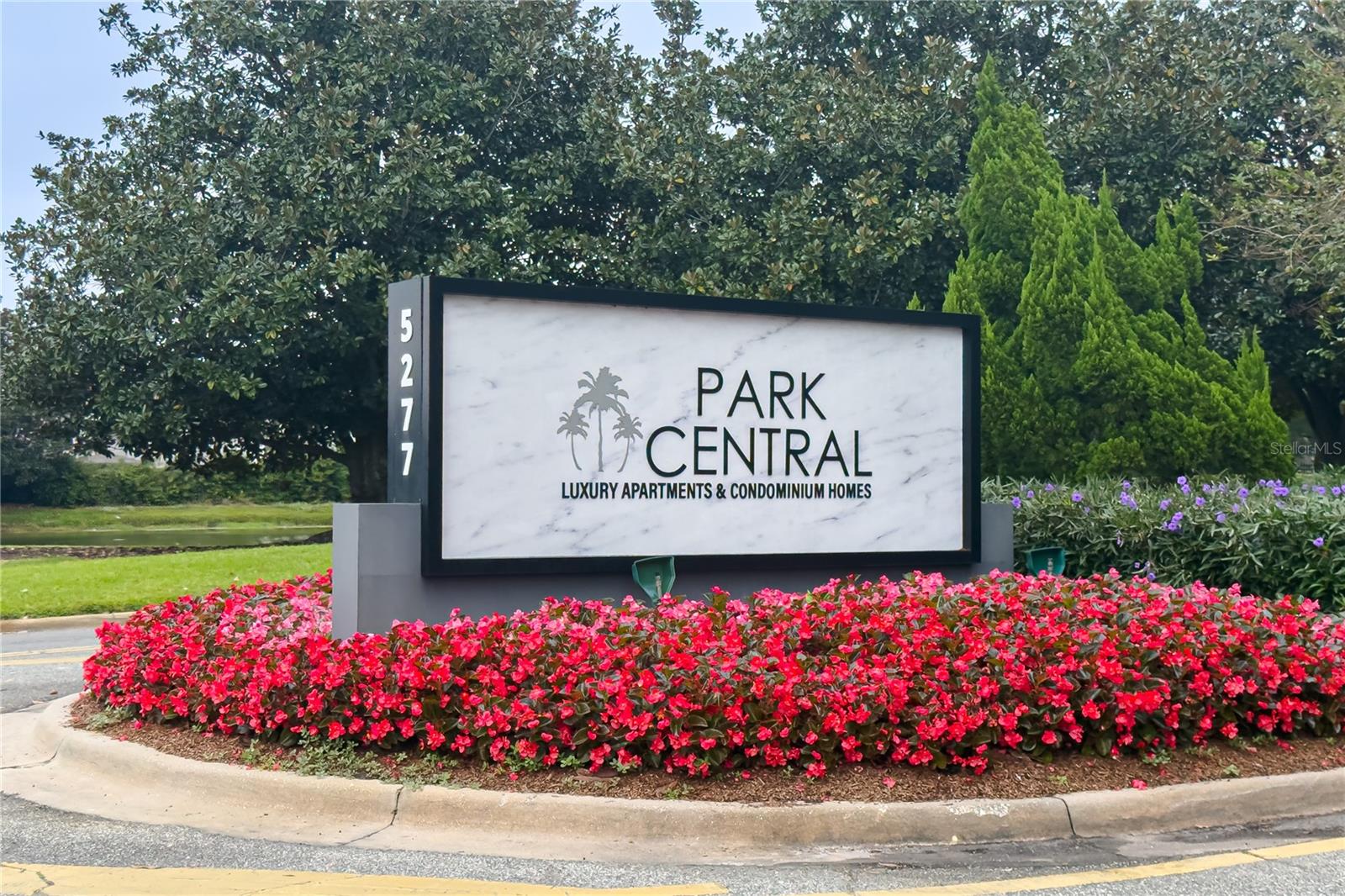 MANOR ROW/PK CENTRAL CONDO - Residential