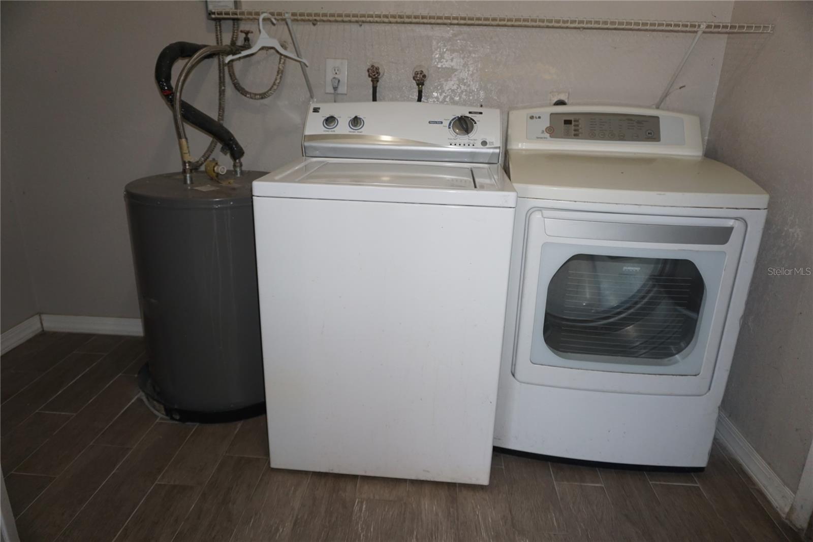 LELLMAN HEIGHTS 3RD SEC - Residential