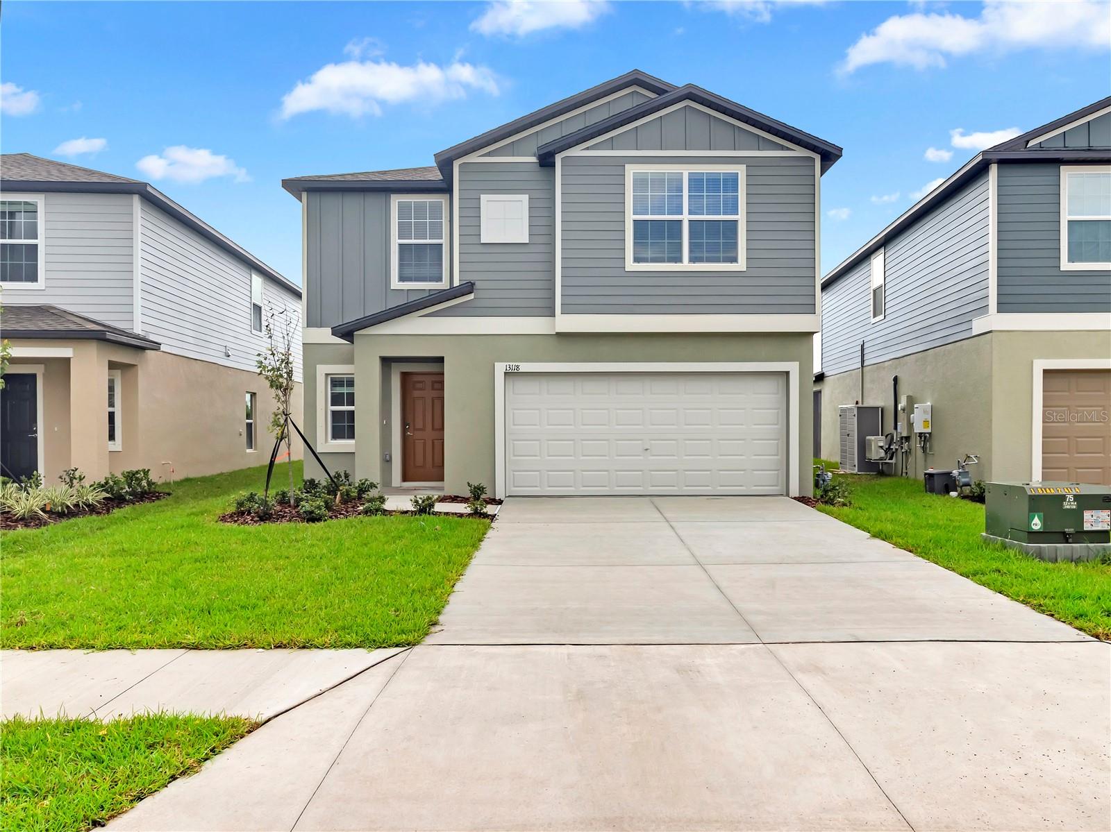 Welcome to 13118 Empress Jewel Trail, a stunning single-family home in Parrish, Florida, offering the perfect combination of modern design, spacious living, and a prime location. This beautiful property features an open-concept floor plan, high ceilings, and abundant natural light that make the home feel bright and inviting.
The gourmet kitchen is equipped with stainless steel appliances, granite countertops, a center island, and ample cabinet space, making it ideal for both daily living and entertaining guests. The large primary suite includes a walk-in closet and a luxurious en-suite bathroom with dual vanities. Secondary bedrooms are spacious and versatile, perfect for family, guests, or a home office.
Step outside to a private backyard with room for relaxation, play, or future upgrades like a pool or outdoor kitchen. The home also includes a two-car garage, energy-efficient windows, and upgraded flooring throughout.
Located in a desirable Parrish community, residents enjoy easy access to top-rated schools, shopping centers, dining, entertainment, and major highways like I-75 and US-301.
Don’t miss your chance to own this move-in ready home at 13118 Empress Jewel Trail — a property that offers style, comfort, convenience, and long-term value in one of Parrish’s most sought-after locations.