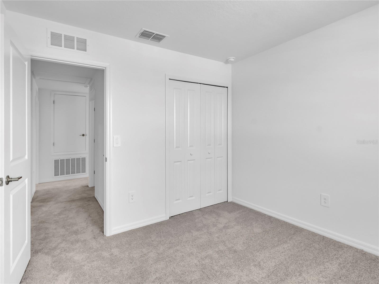 PROSPERITY LAKES - Residential Lease